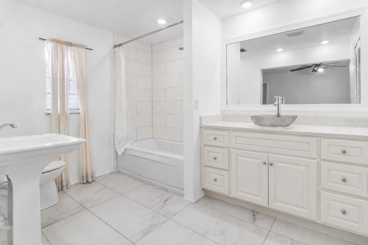 BEL AIRE WOODS SECOND ADD - Residential