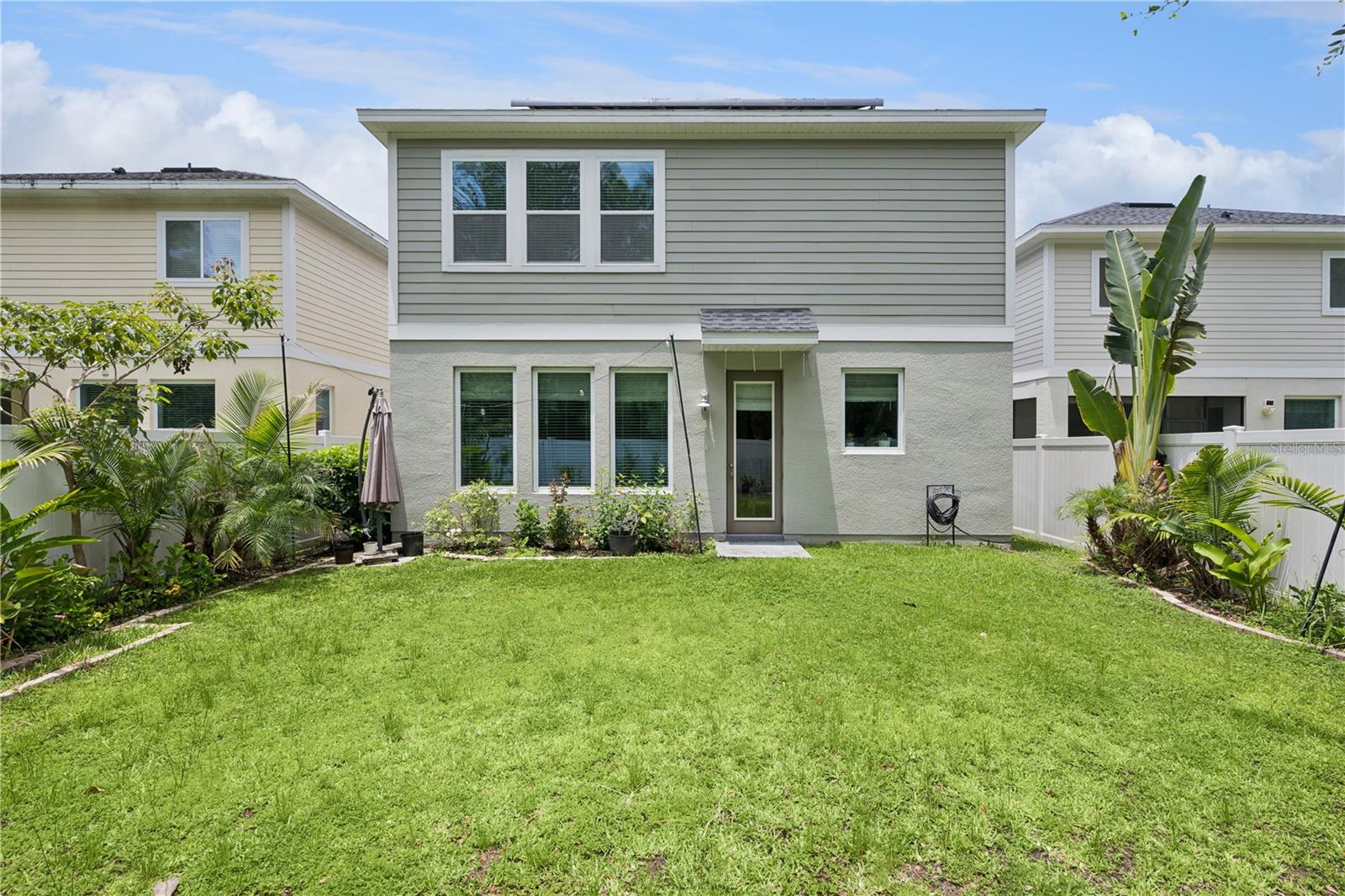 FLORA GARDENS - Residential
