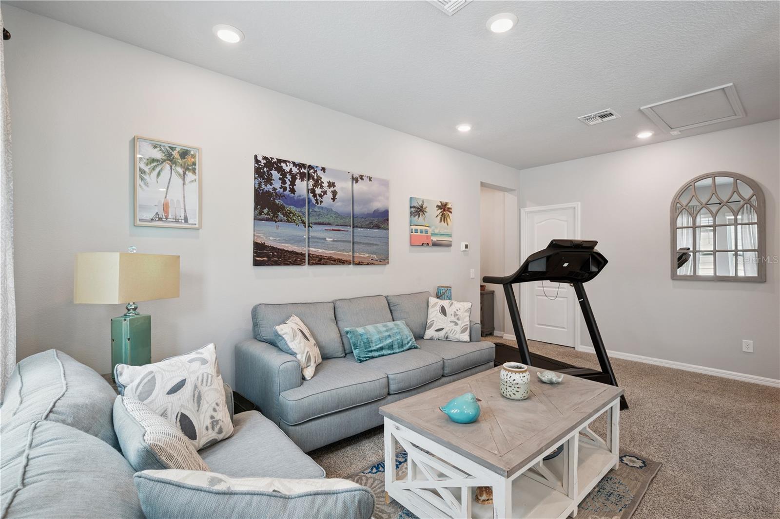 FLORA GARDENS - Residential