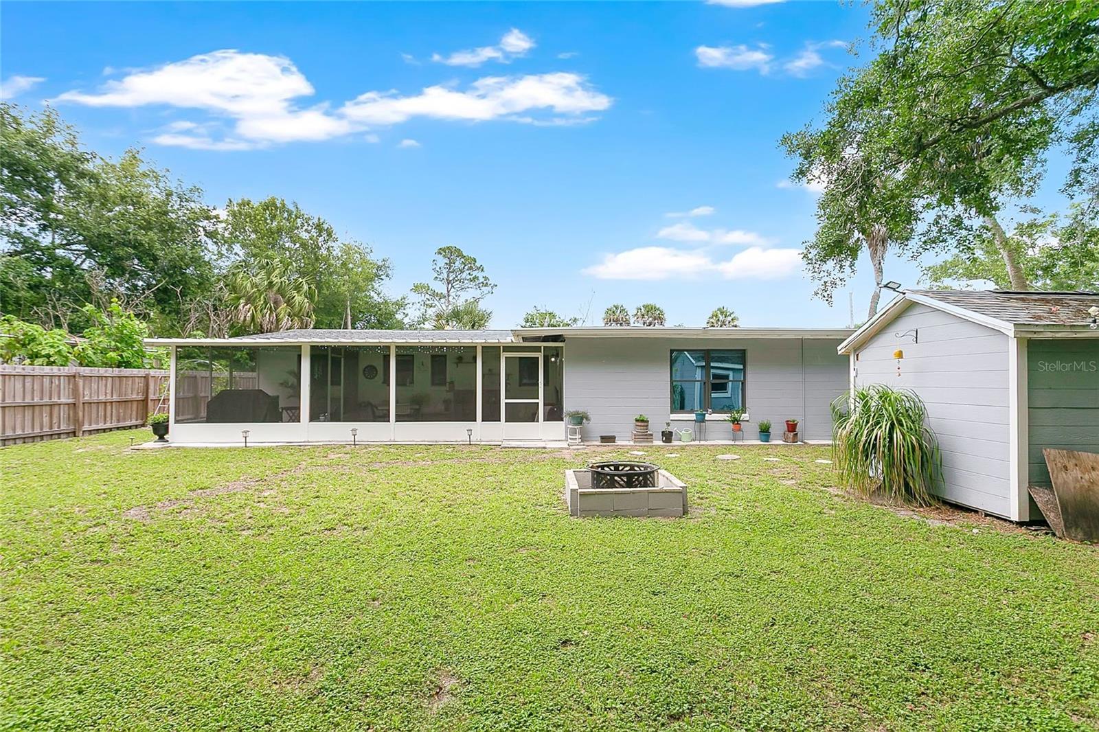 WHITE ACRES SUB - Residential