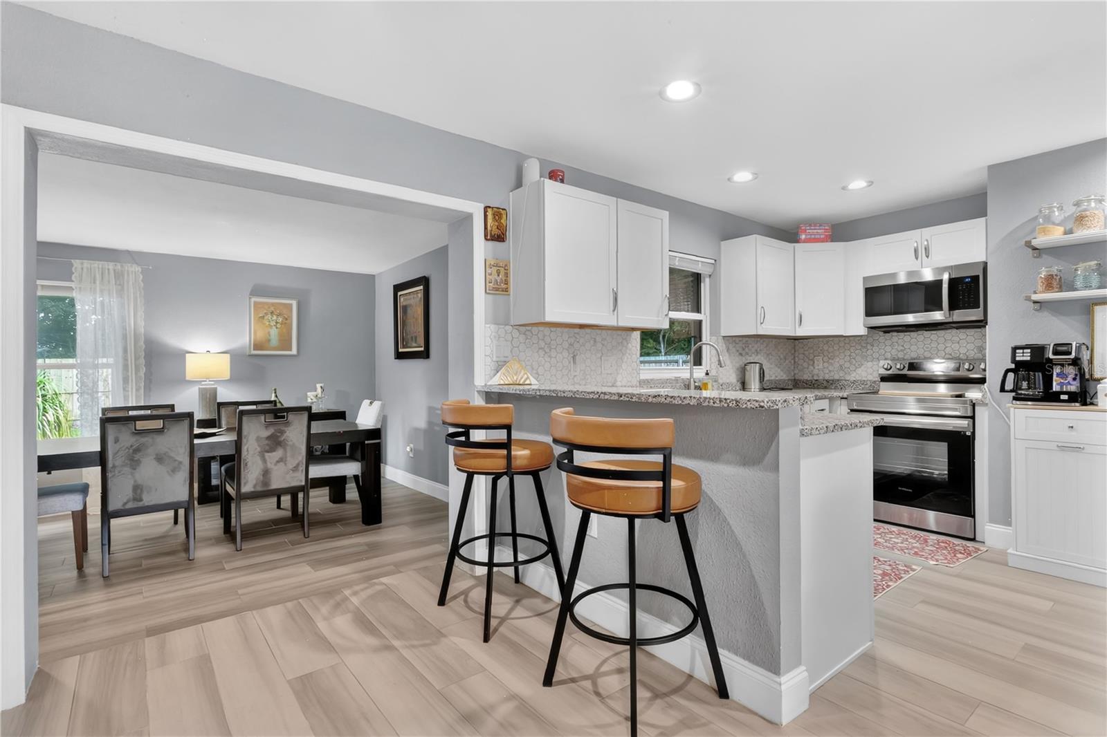 WHITE ACRES SUB - Residential