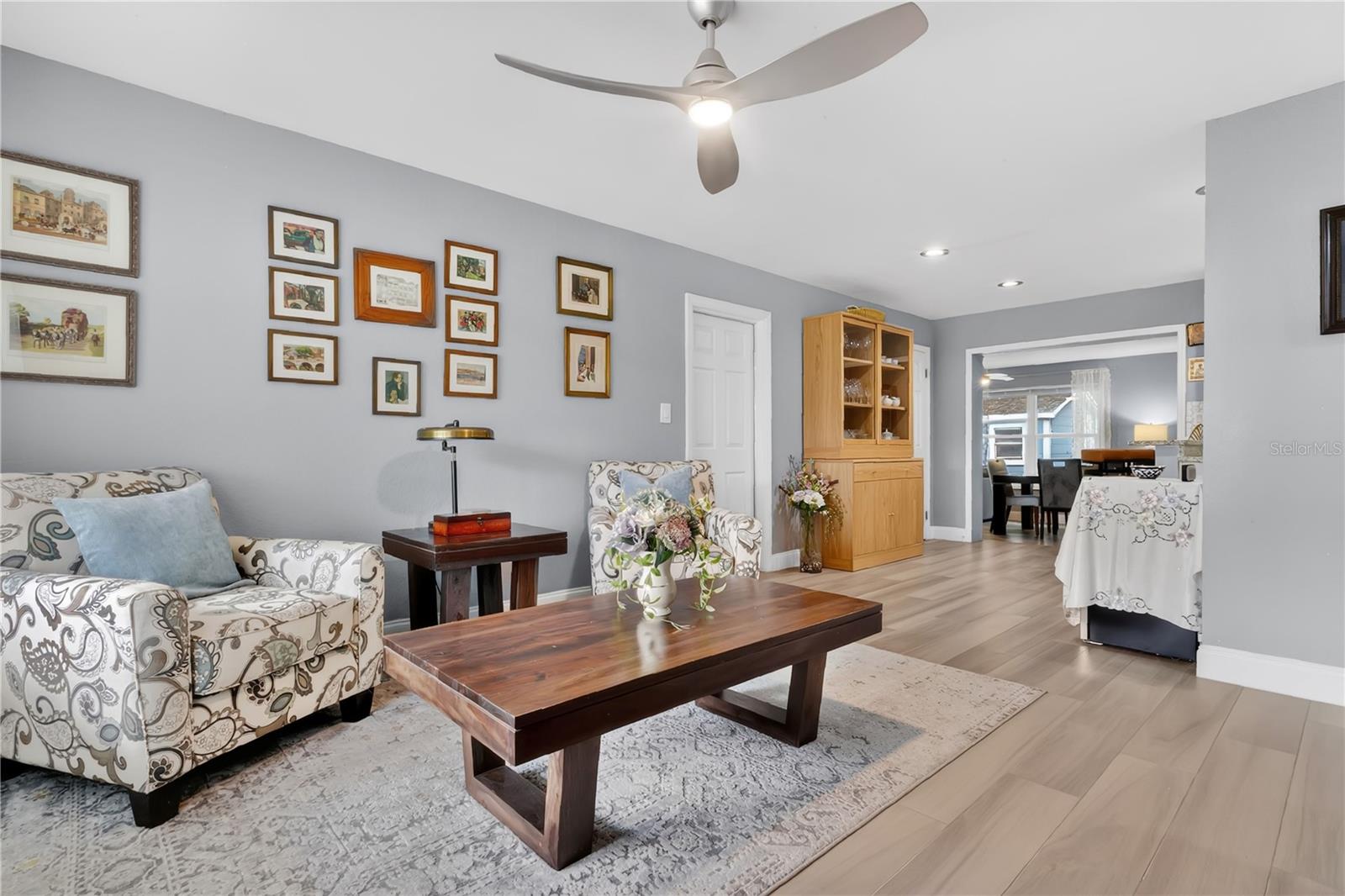 WHITE ACRES SUB - Residential