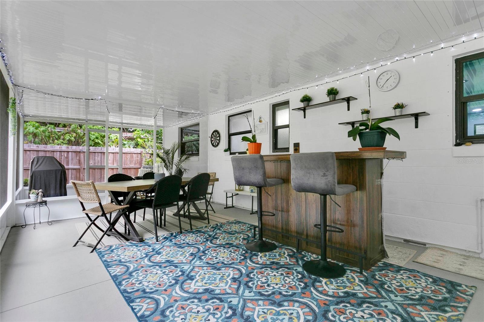 WHITE ACRES SUB - Residential