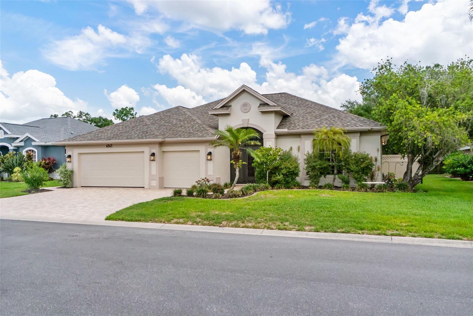 EASTLAKE - Residential