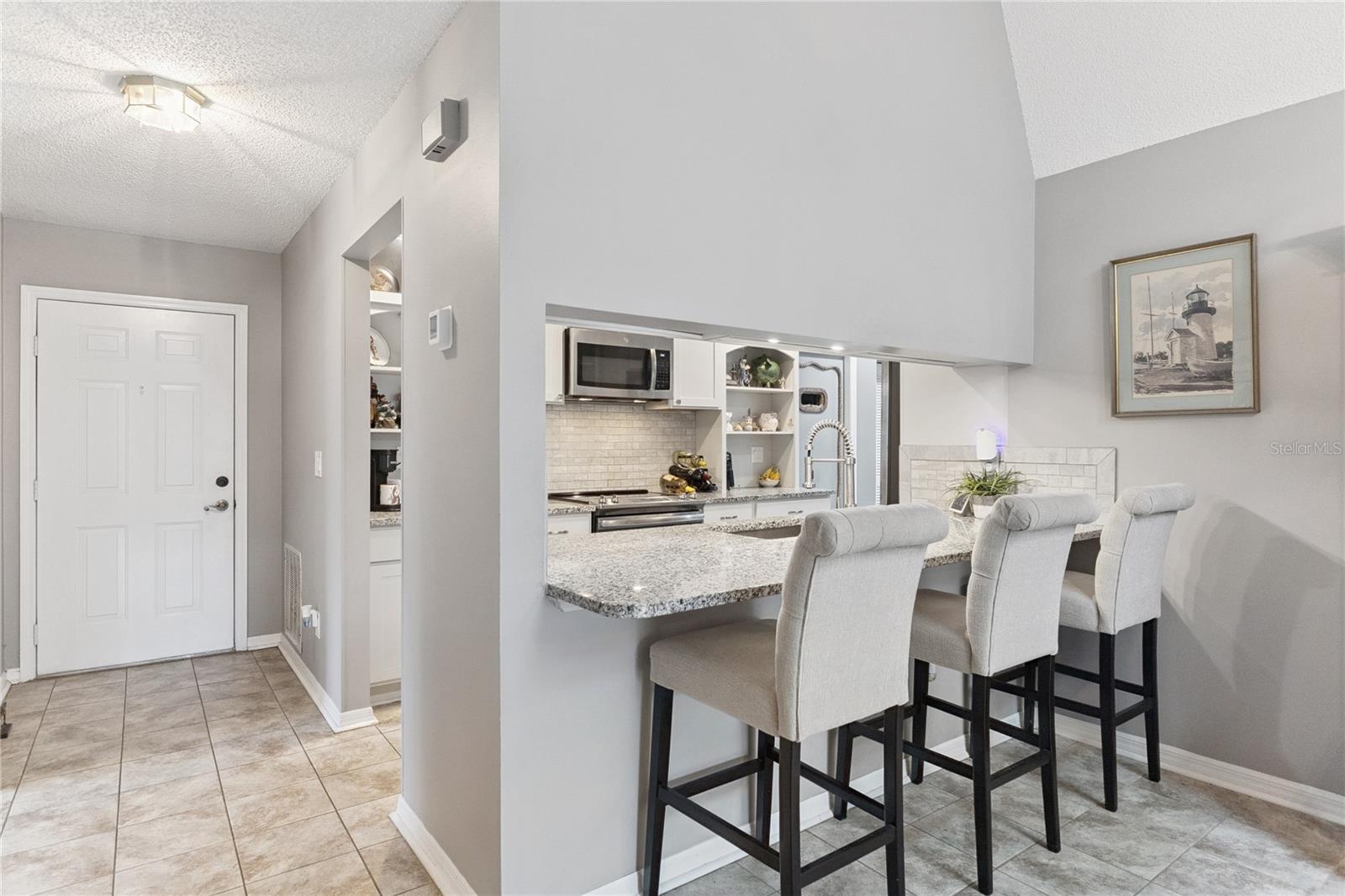 PELICAN BAY - Residential