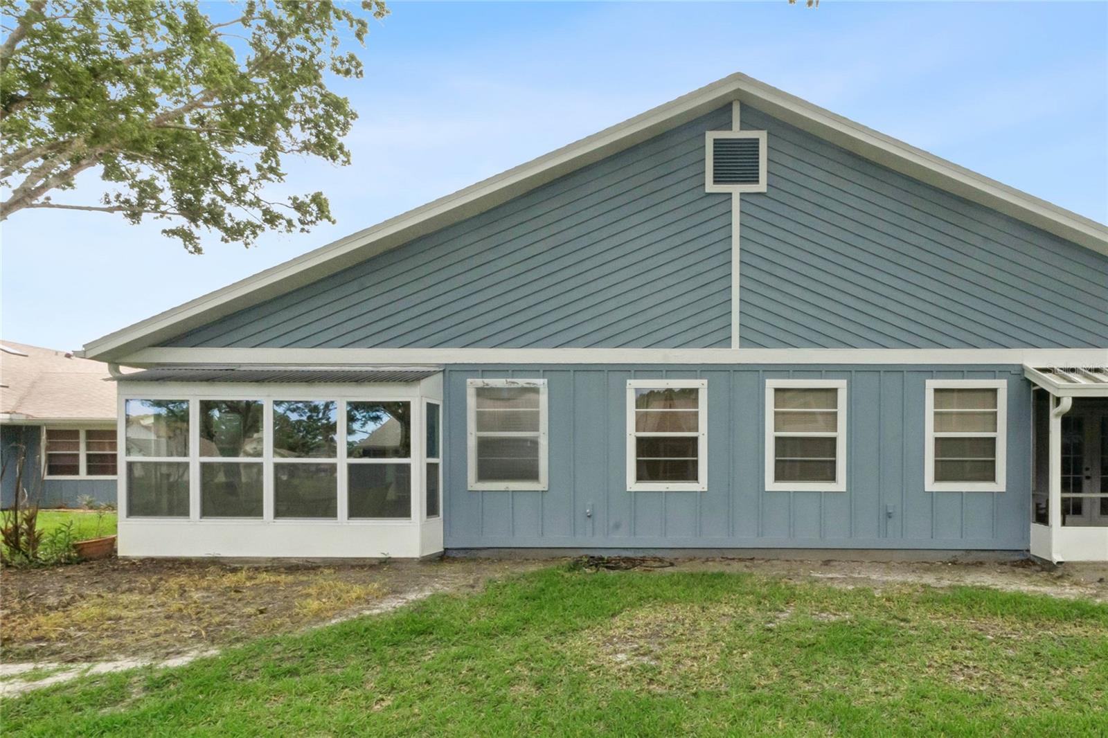 PELICAN BAY - Residential