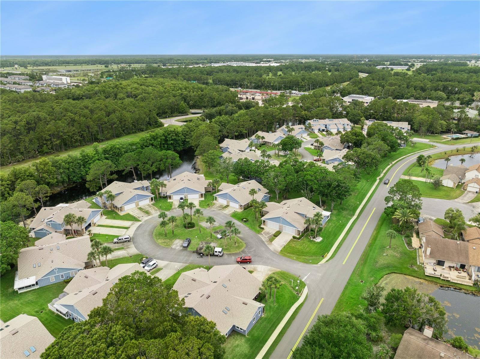 PELICAN BAY - Residential