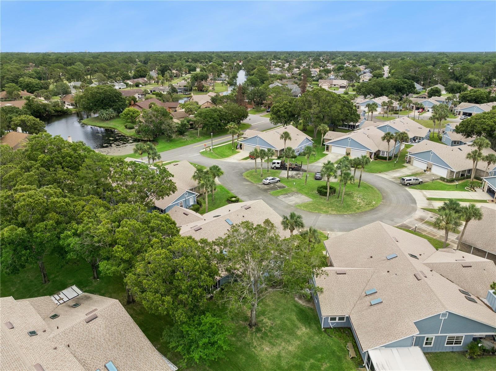 PELICAN BAY - Residential