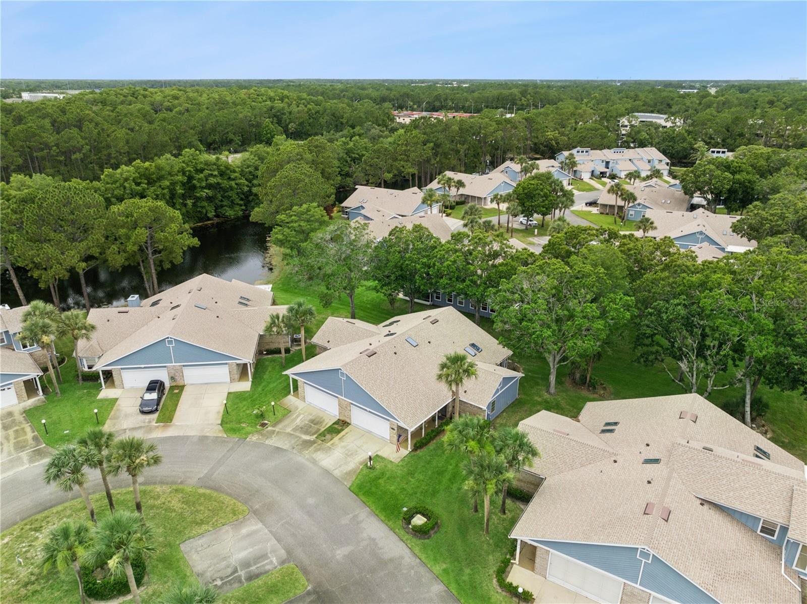 PELICAN BAY - Residential