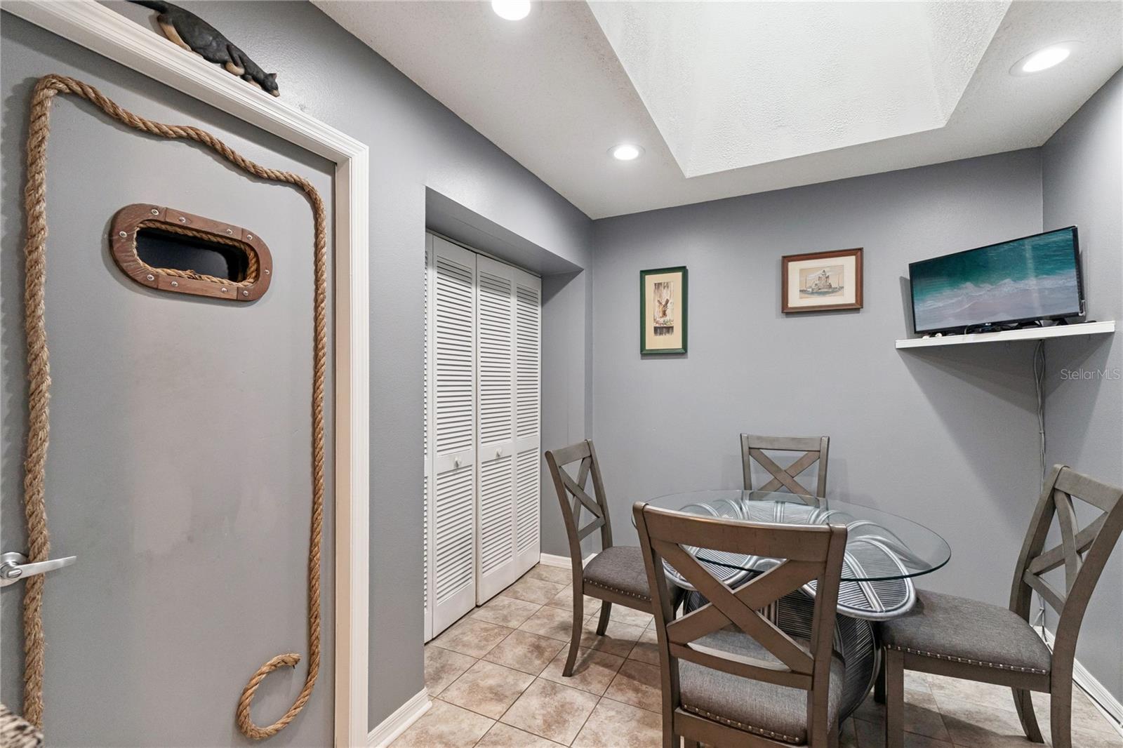 PELICAN BAY - Residential