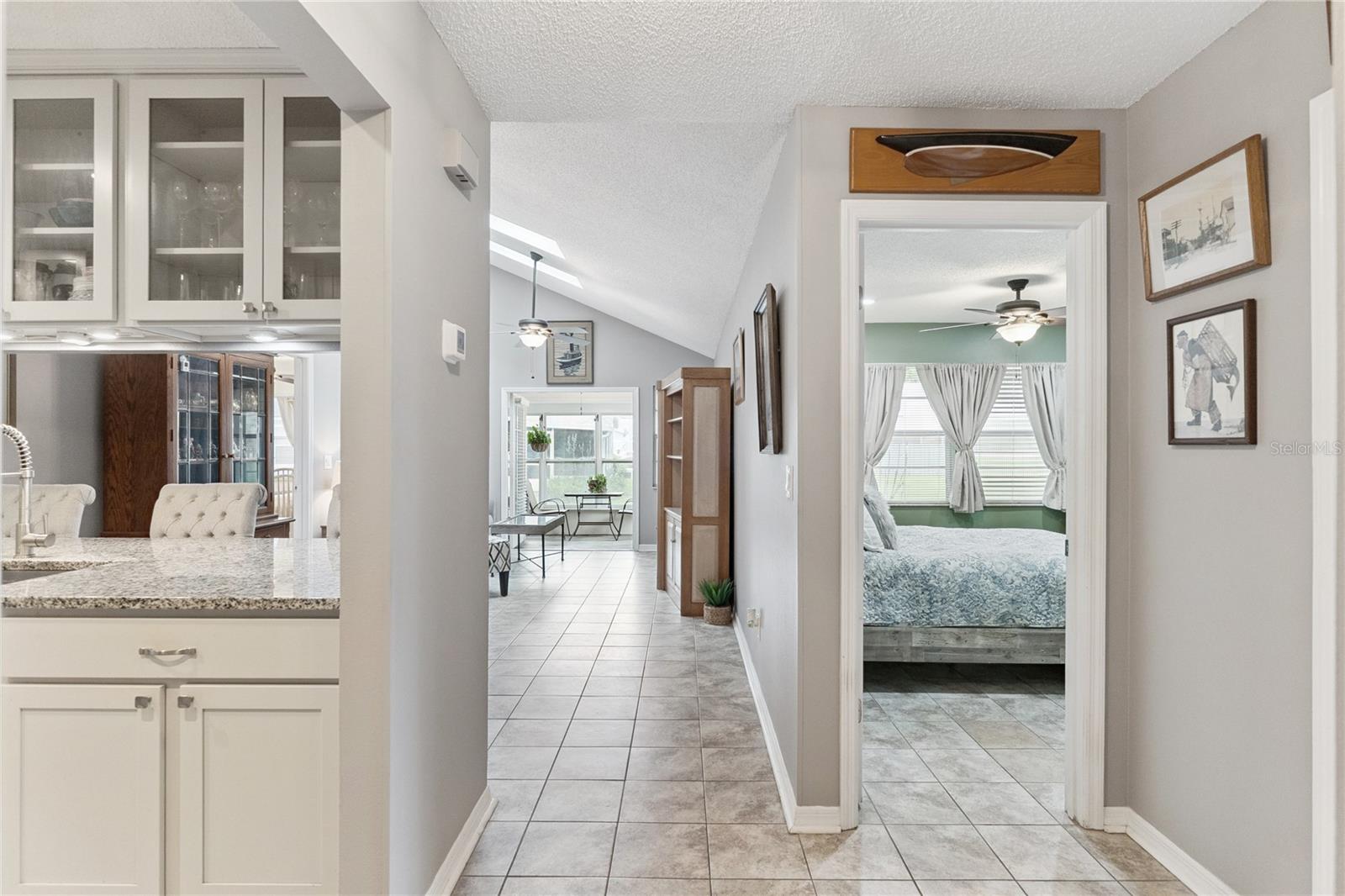 PELICAN BAY - Residential