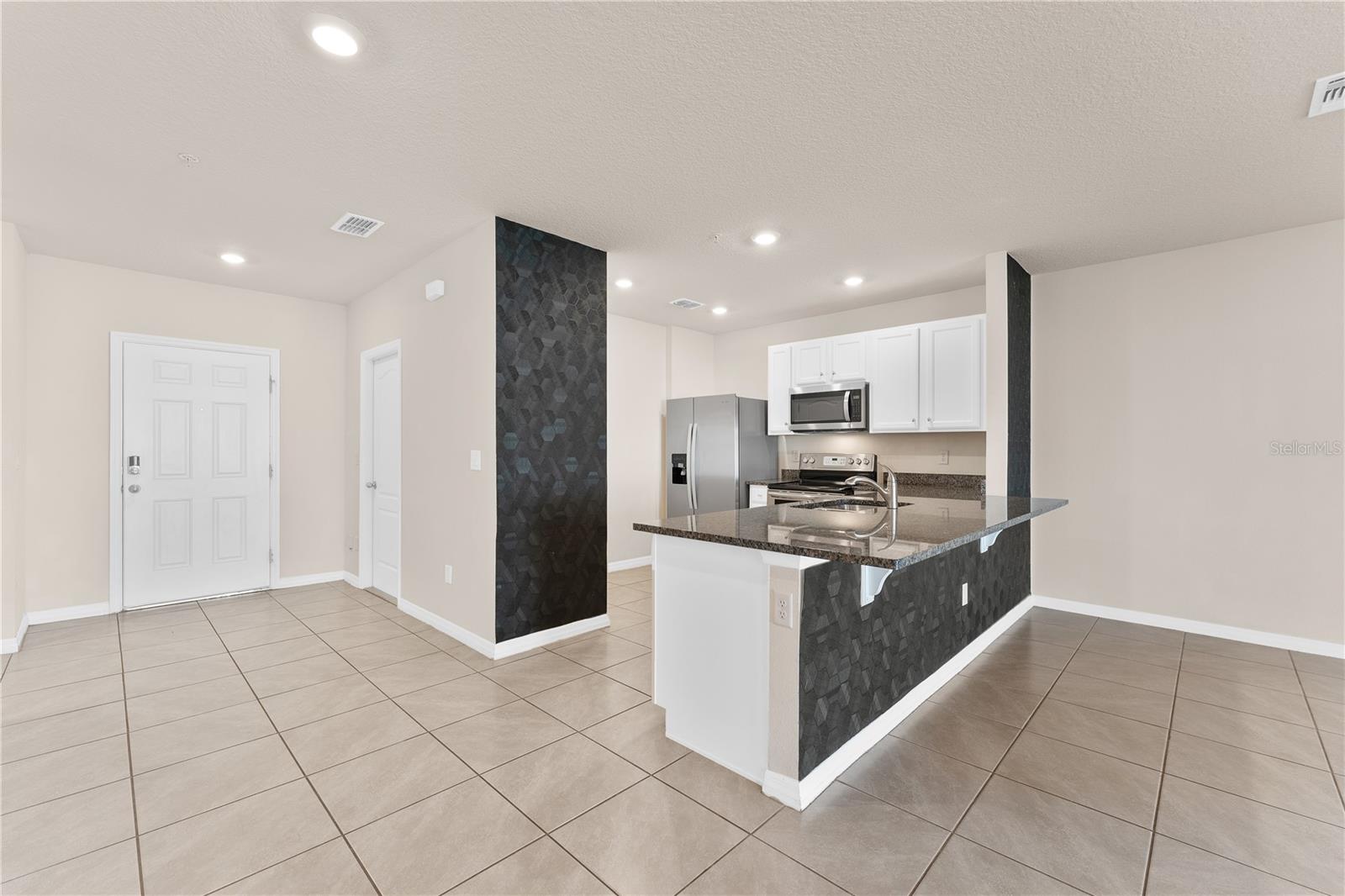 SOUTH CREEK - Residential Lease
