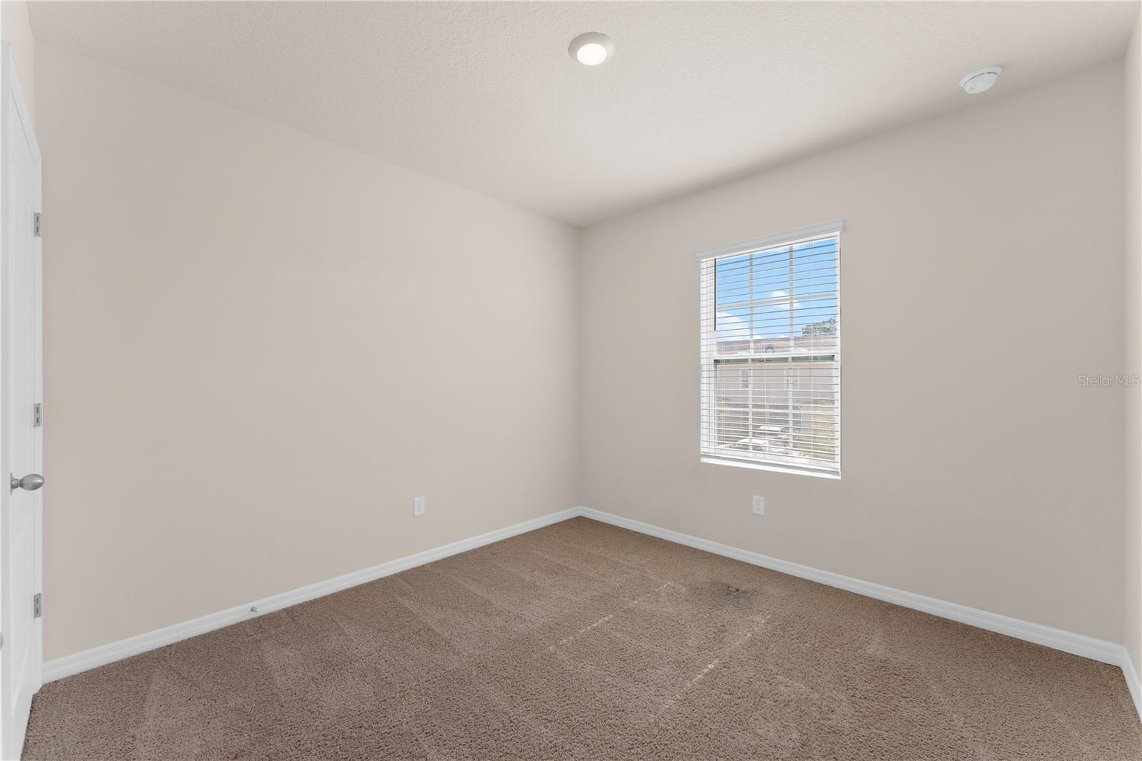 SOUTH CREEK - Residential Lease