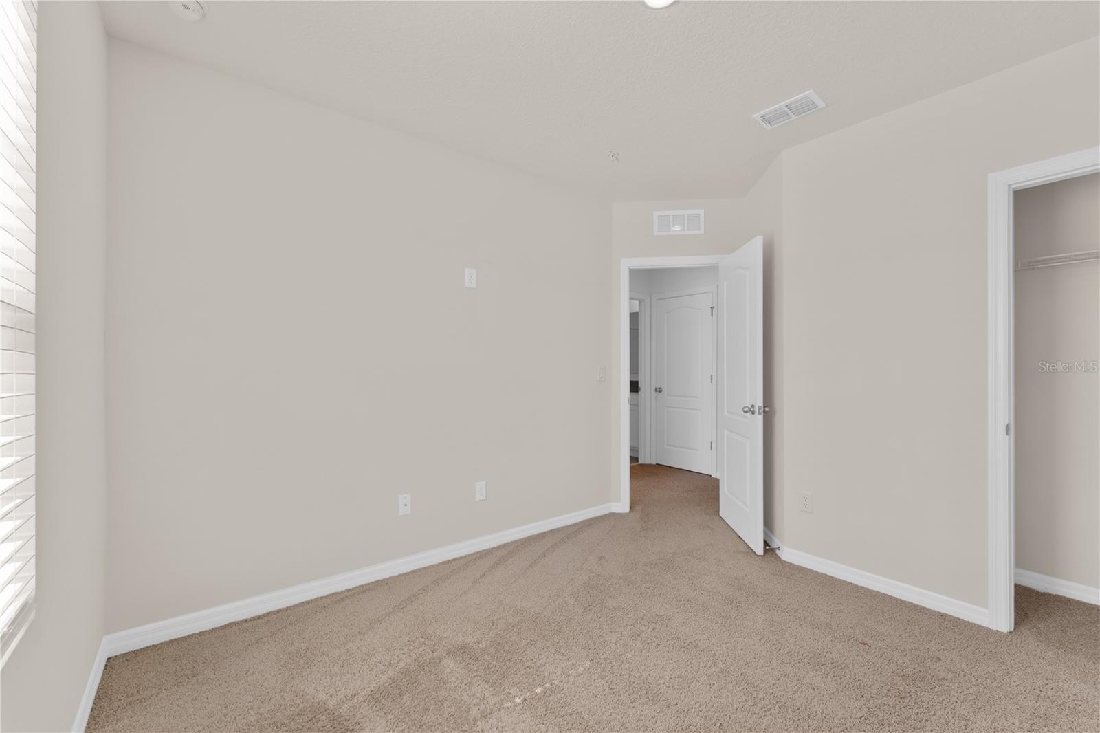 SOUTH CREEK - Residential Lease