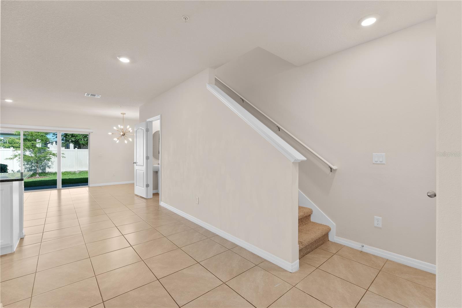 SOUTH CREEK - Residential Lease