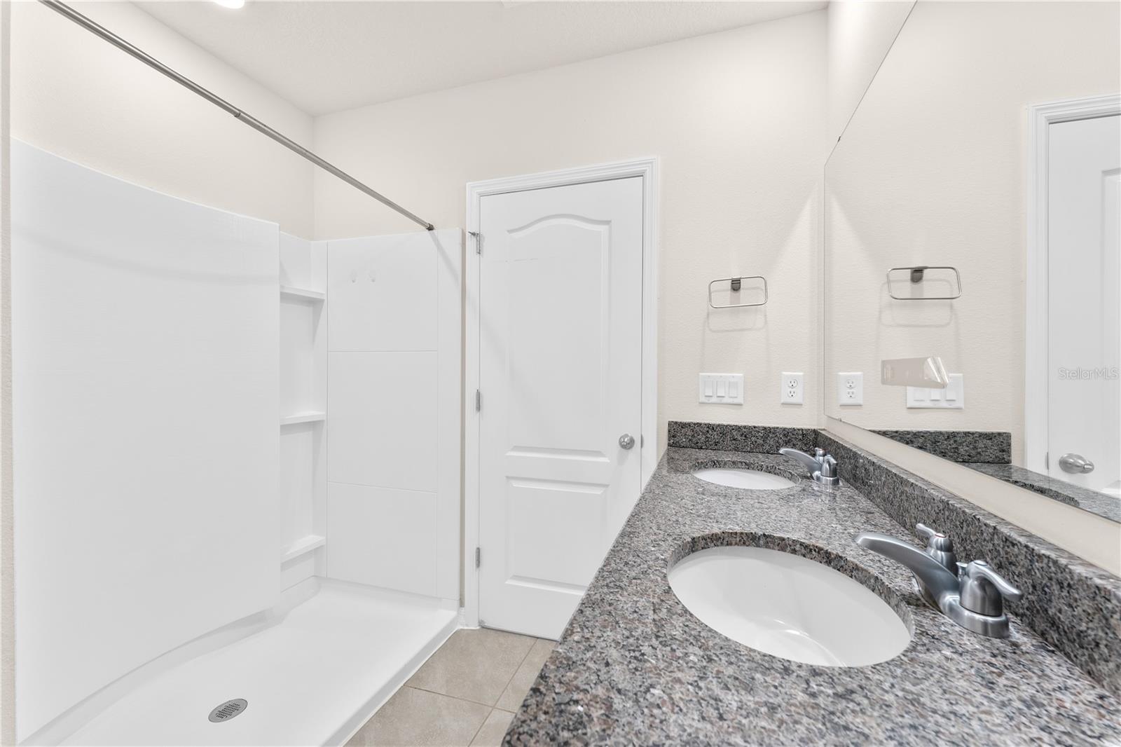 SOUTH CREEK - Residential Lease