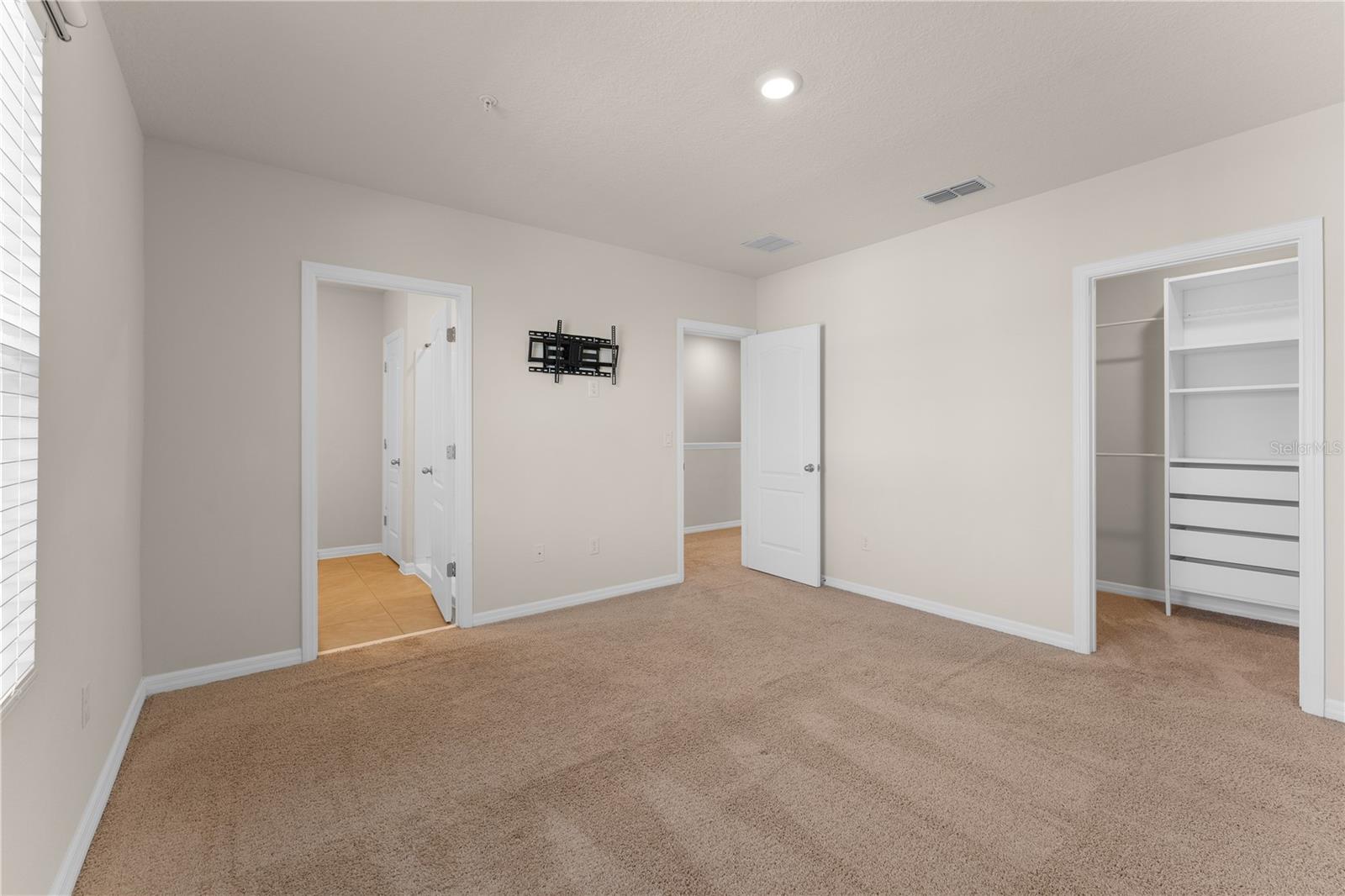 SOUTH CREEK - Residential Lease