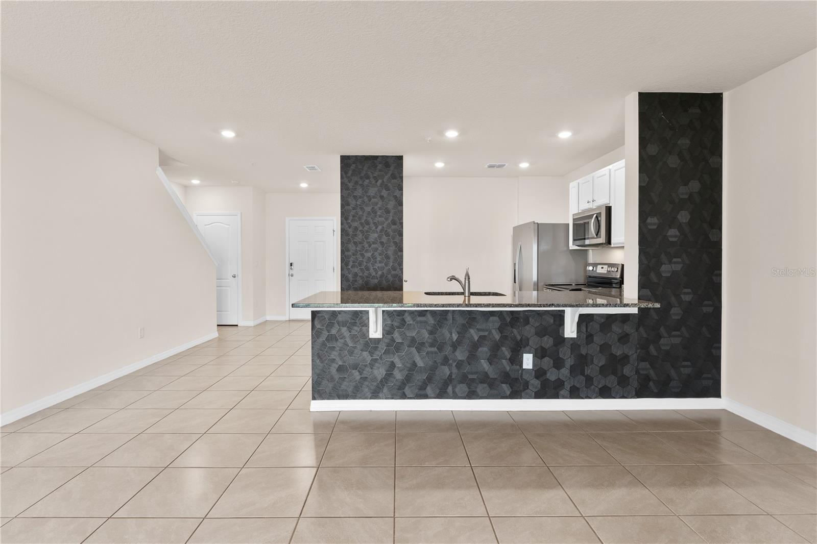 SOUTH CREEK - Residential Lease