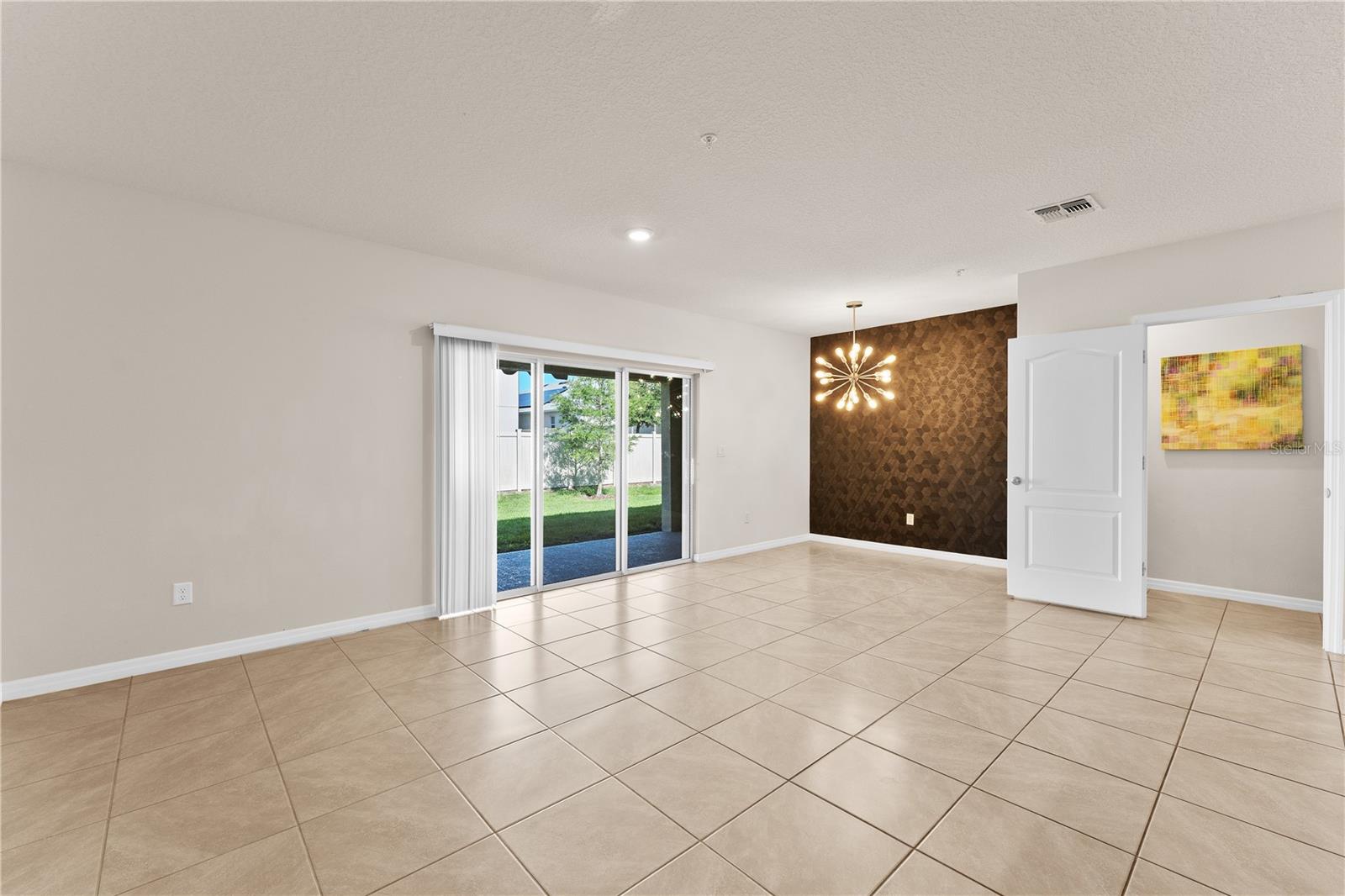 SOUTH CREEK - Residential Lease