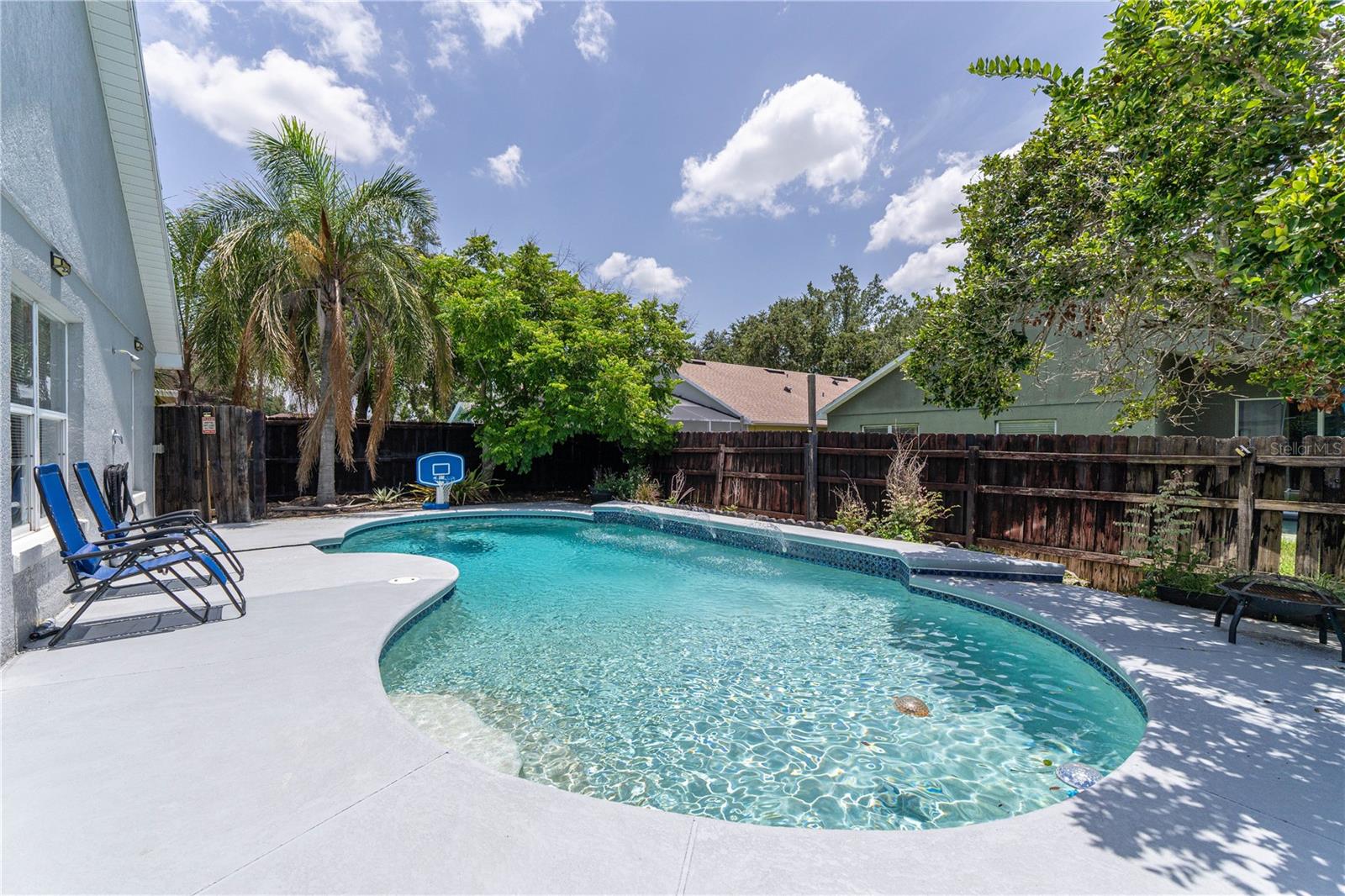 WINFIELD - Residential