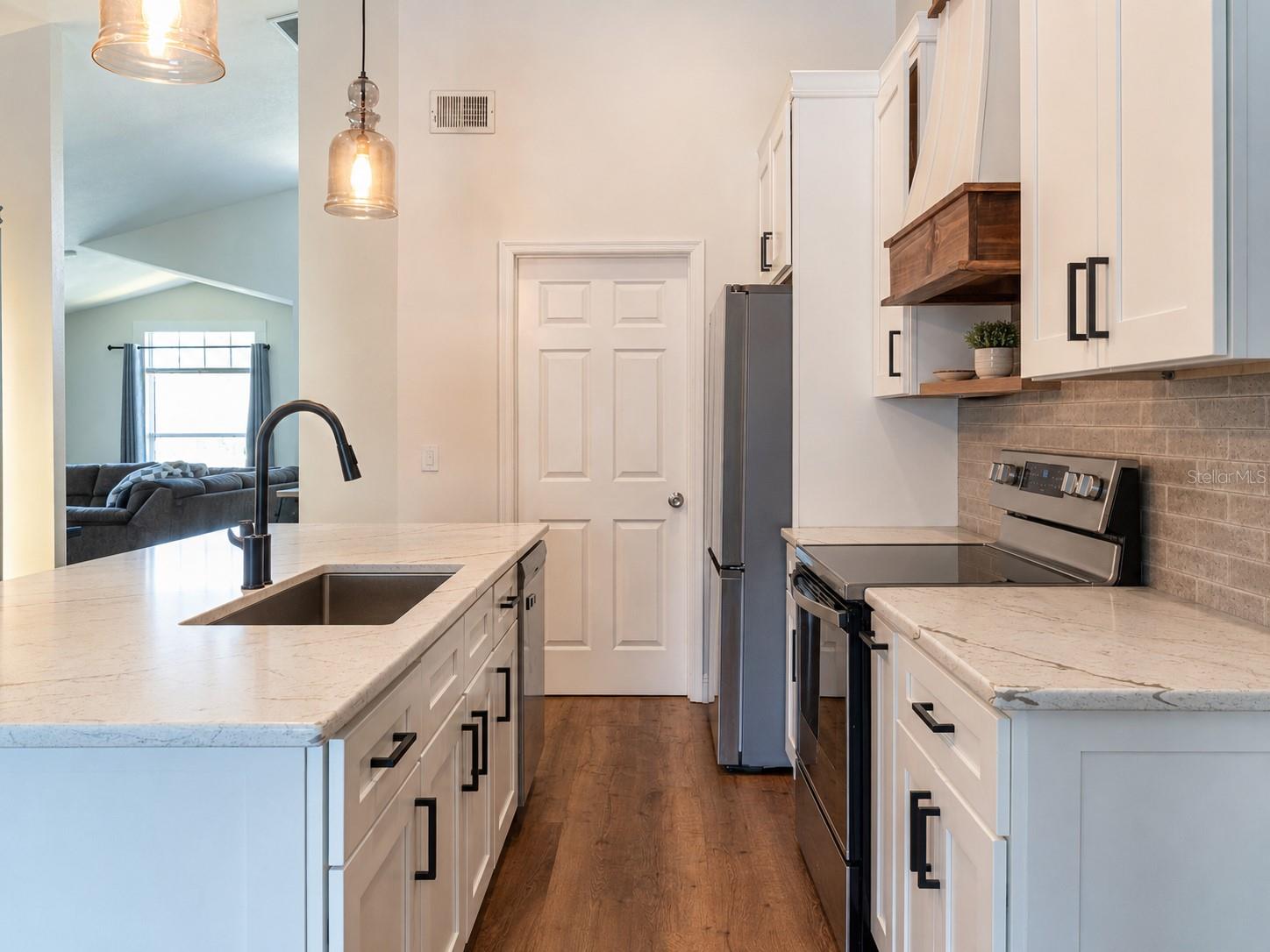 WINFIELD - Residential