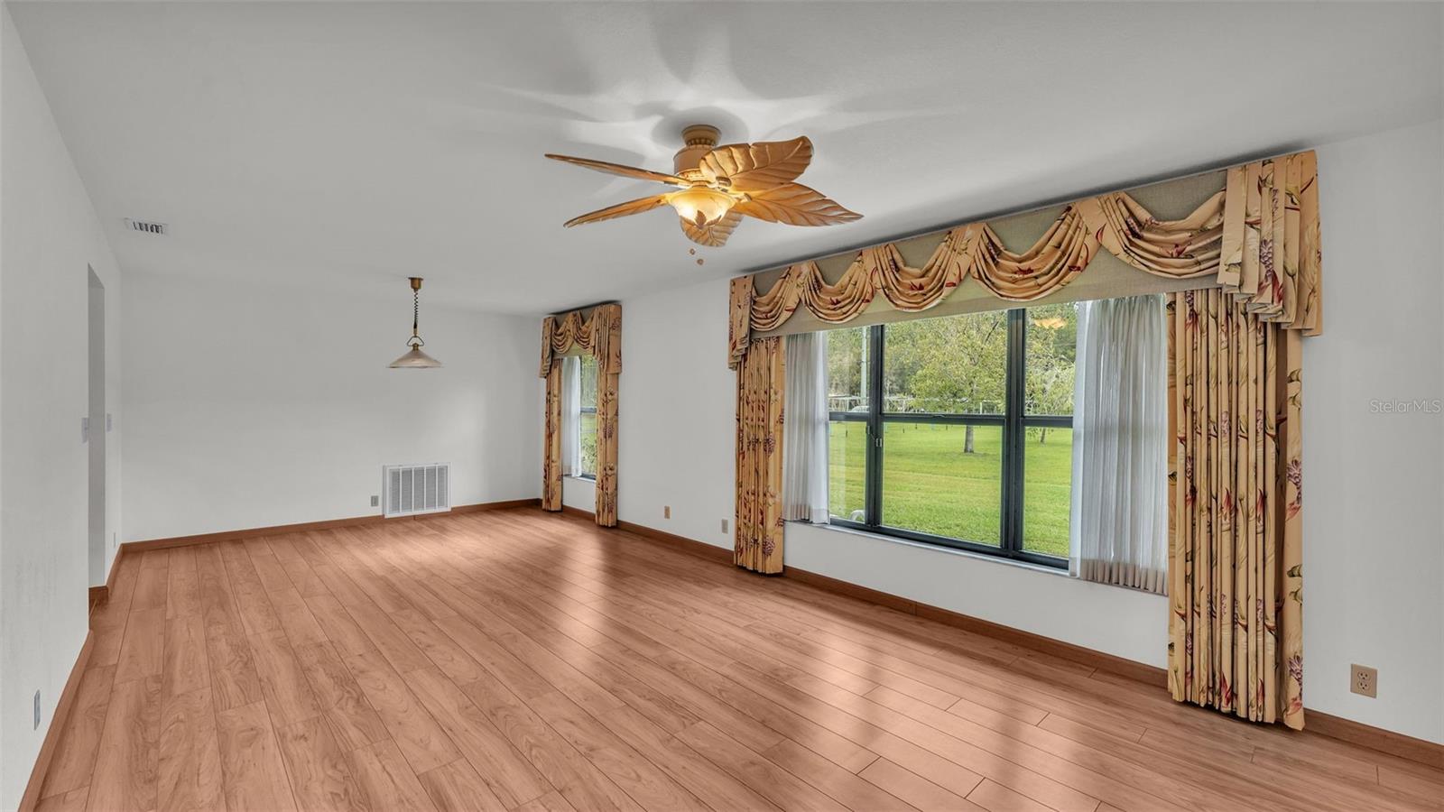 PINEGLEN TRACT 3 - Residential