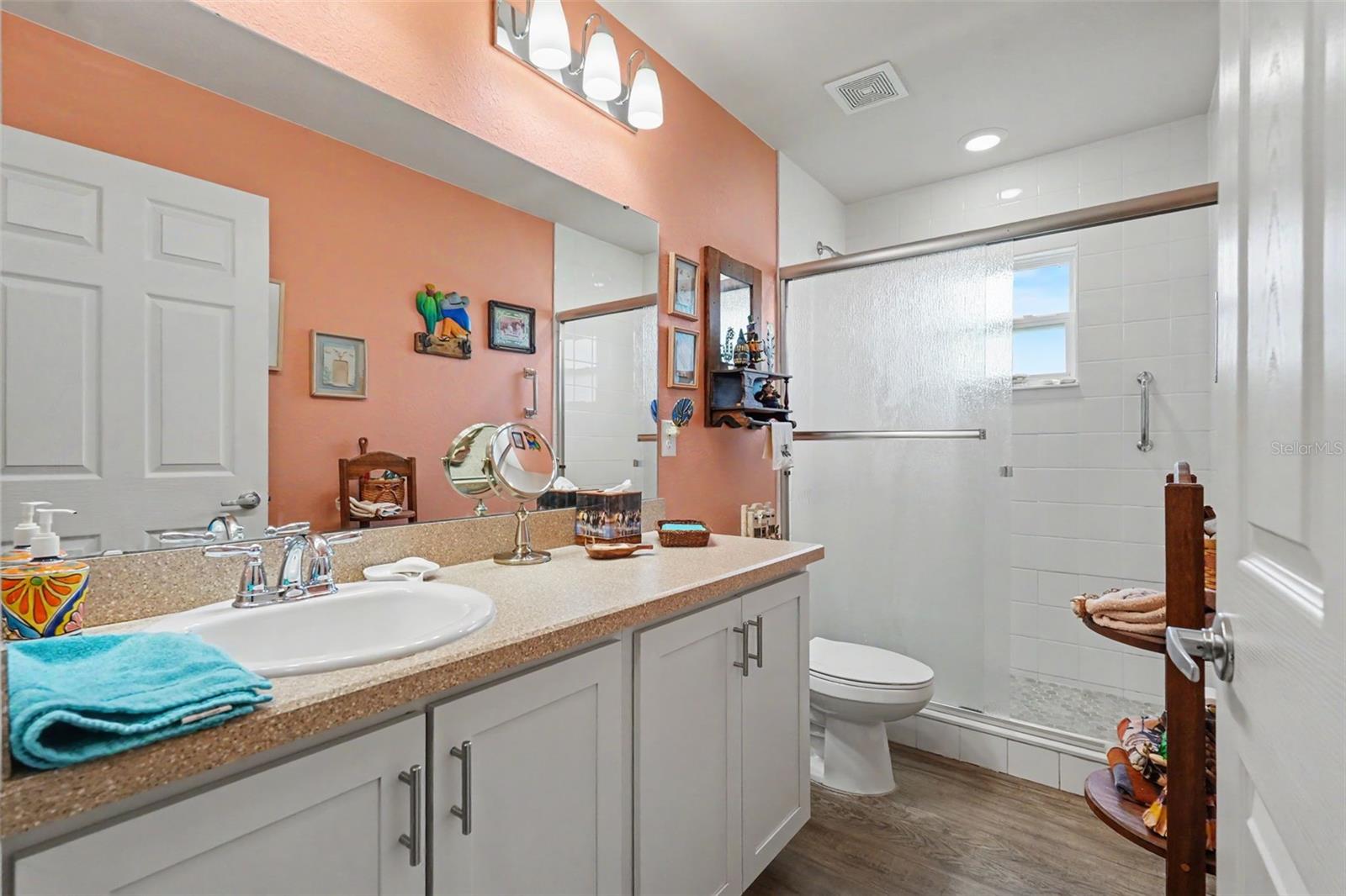 RIDGEWOOD - Residential