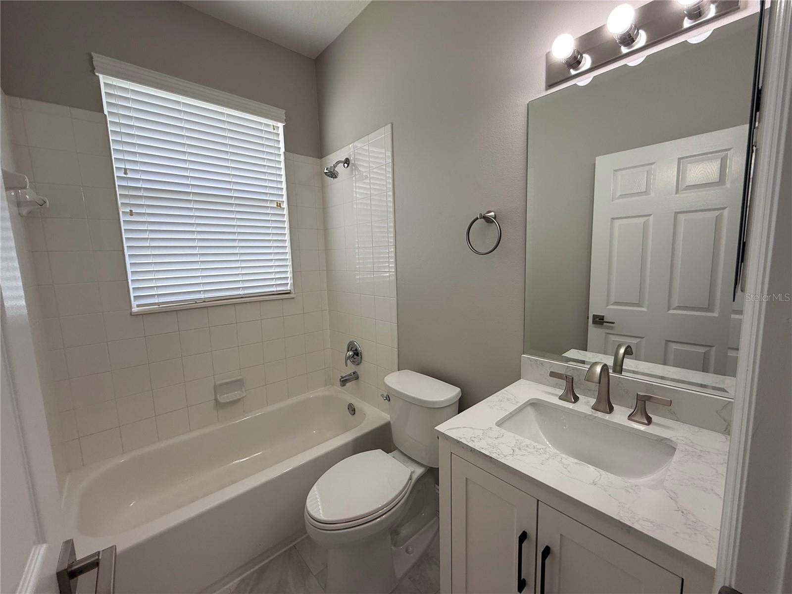 CYPRESS HEAD AT THE ENCLAVE - Residential Lease