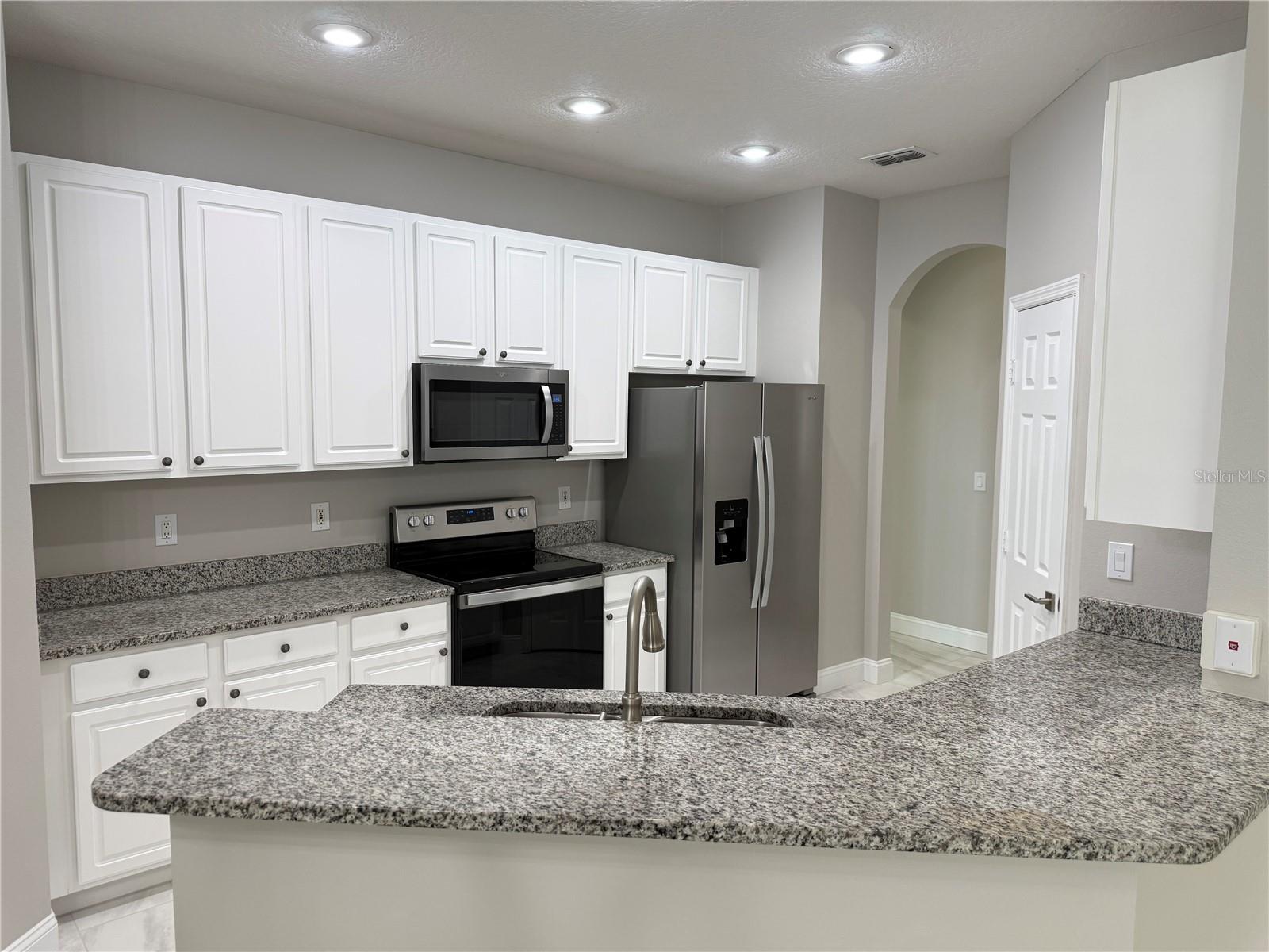 CYPRESS HEAD AT THE ENCLAVE - Residential Lease