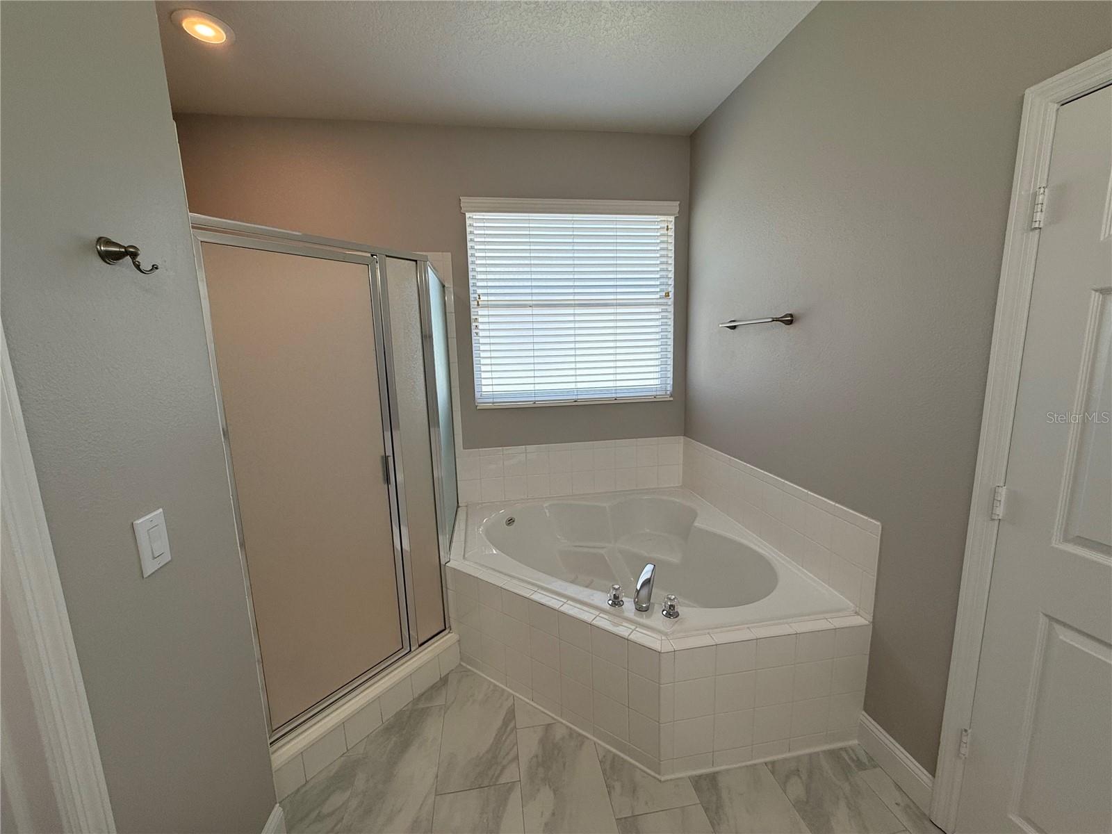 CYPRESS HEAD AT THE ENCLAVE - Residential Lease