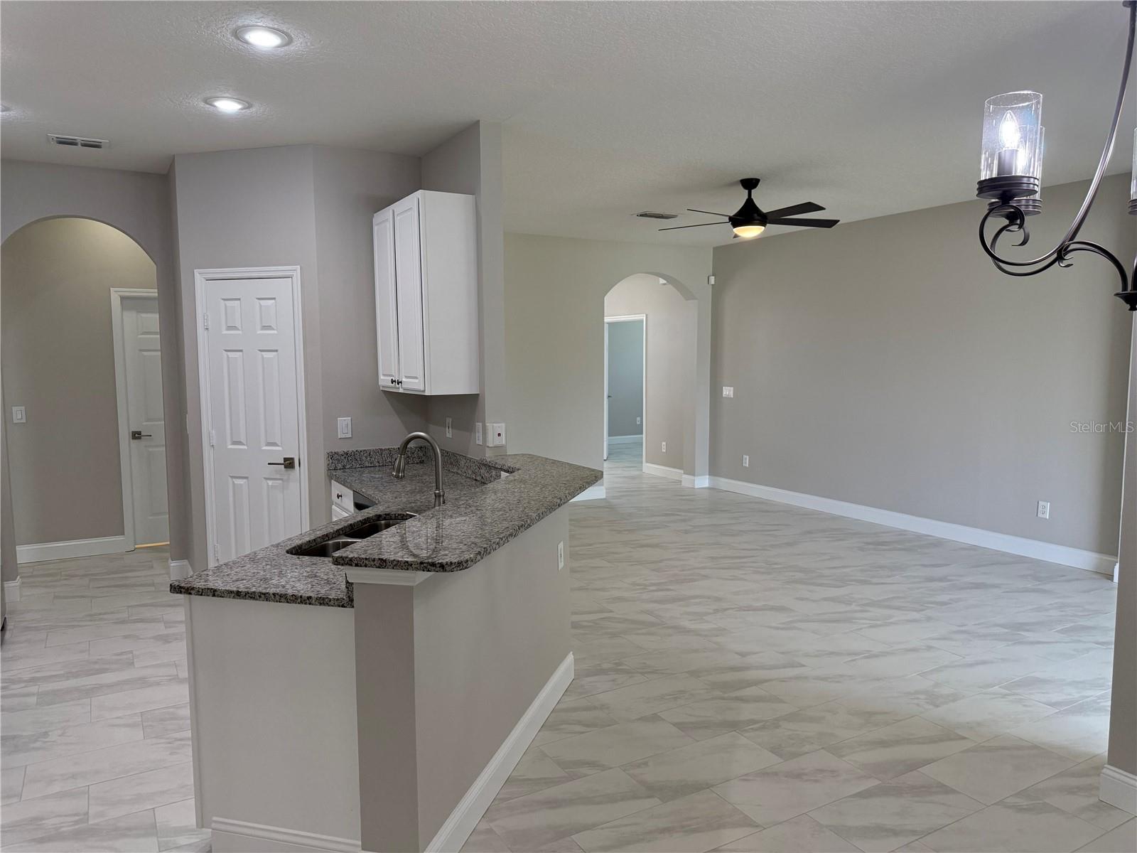 CYPRESS HEAD AT THE ENCLAVE - Residential Lease