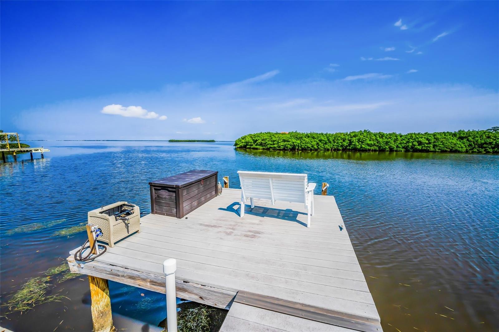 SEA BREEZE ISLAND - Residential