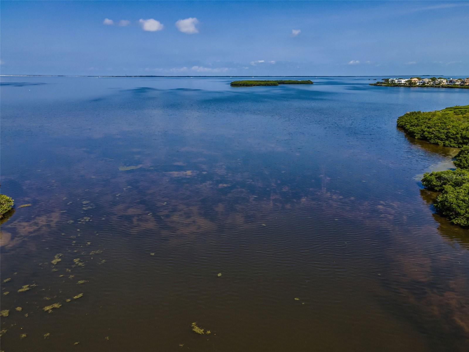 SEA BREEZE ISLAND - Residential