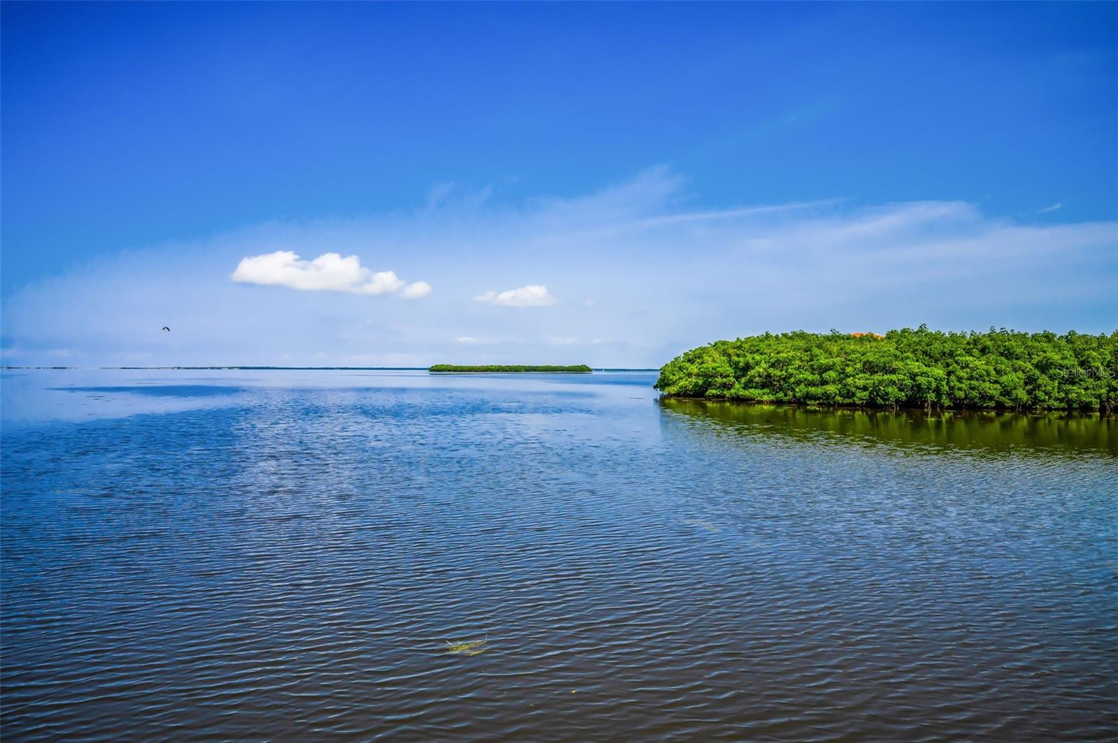 SEA BREEZE ISLAND - Residential