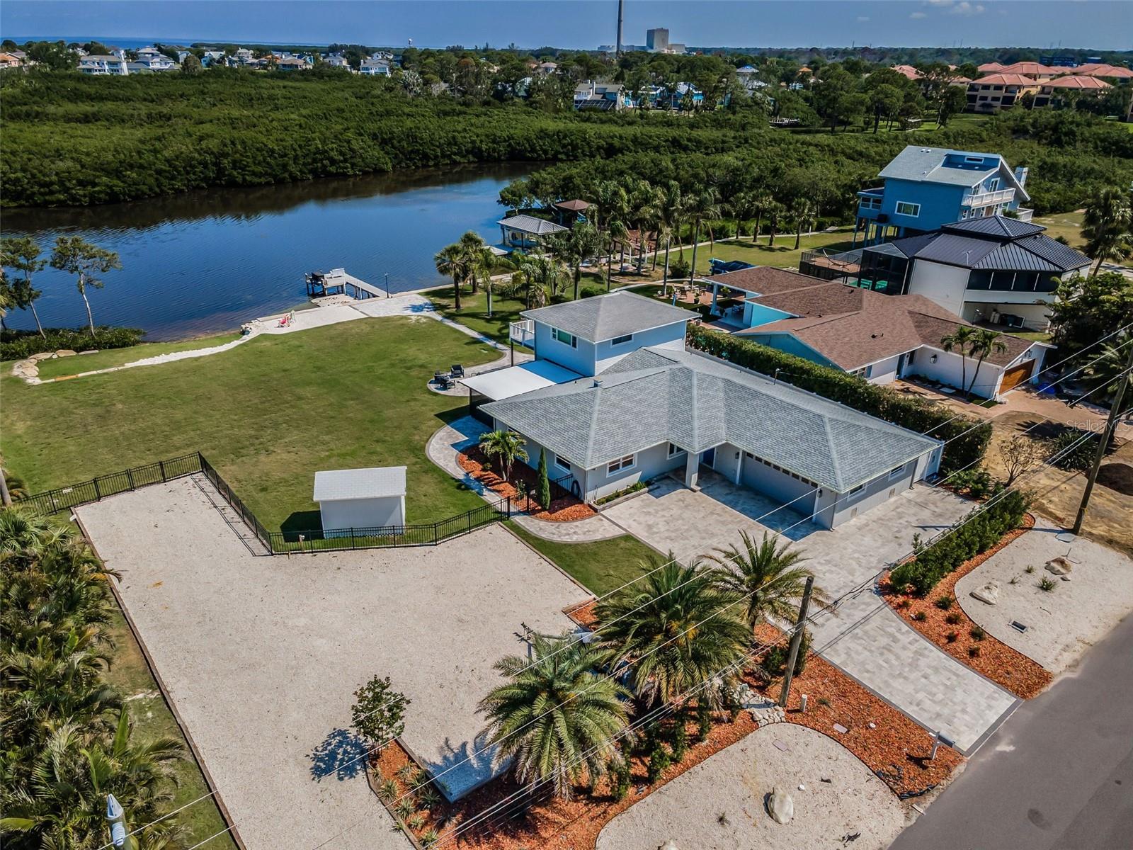 SEA BREEZE ISLAND - Residential