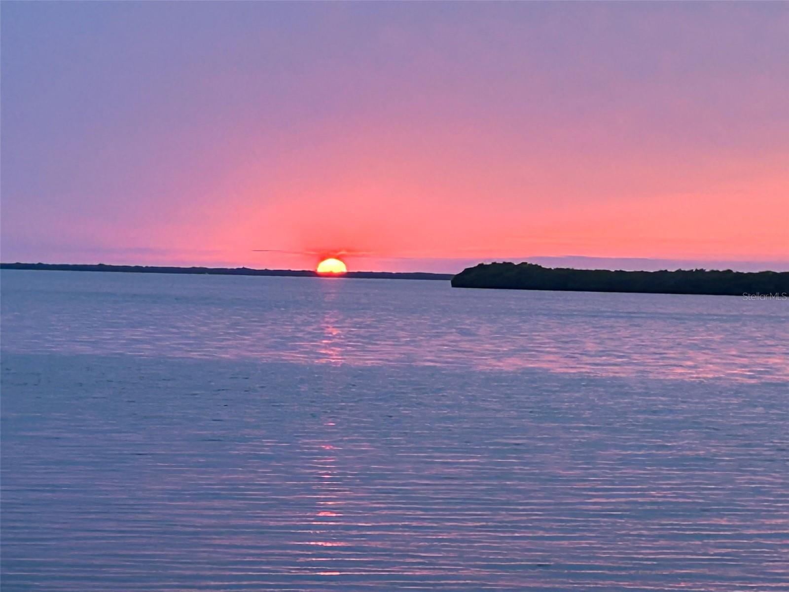 SEA BREEZE ISLAND - Residential