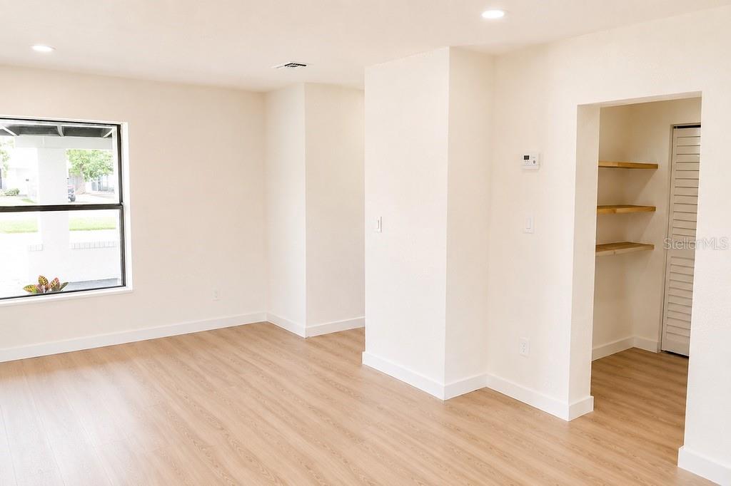 RICHMOND HEIGHTS - Residential