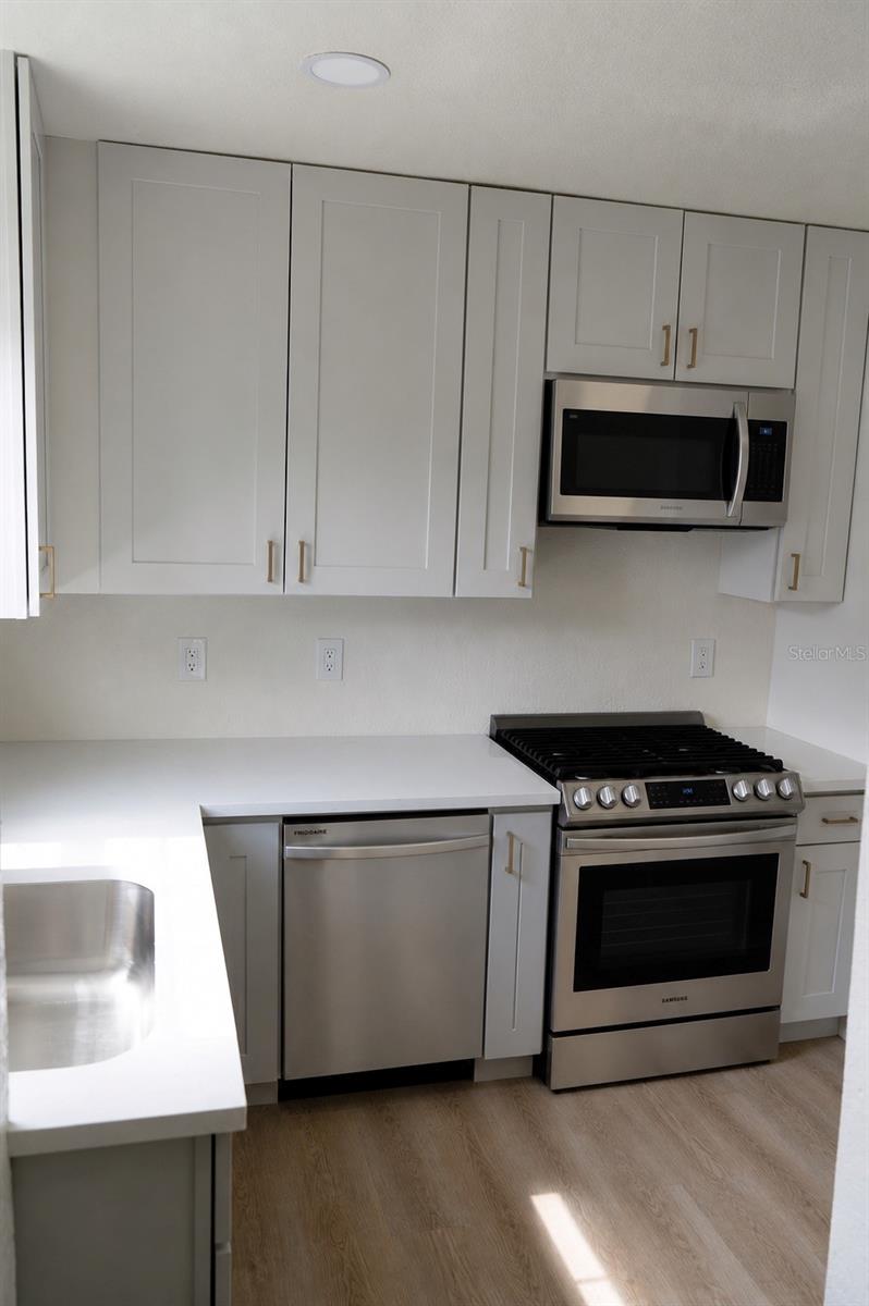 RICHMOND HEIGHTS - Residential