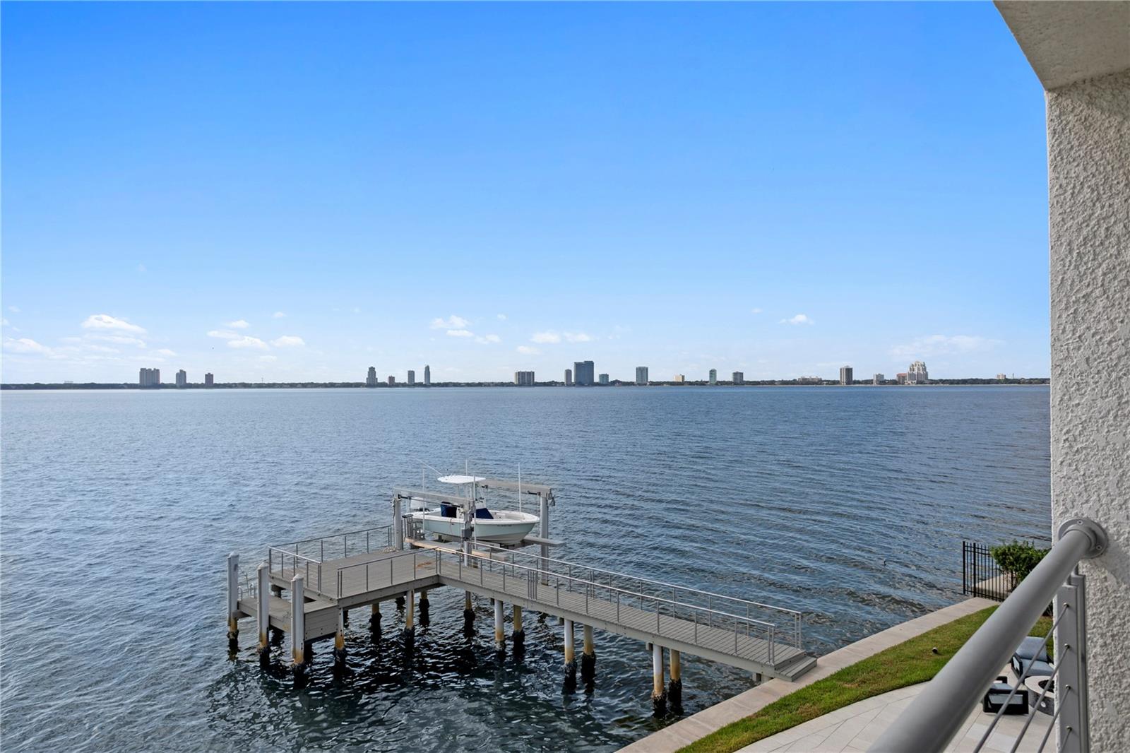 DAVIS ISLANDS REP OF PT O - Residential