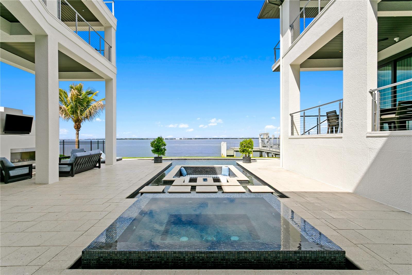 DAVIS ISLANDS REP OF PT O - Residential