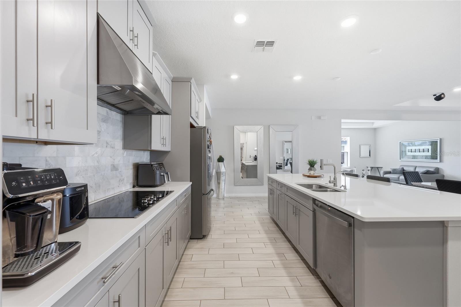 BELLALAGO PH 4K - Residential Lease