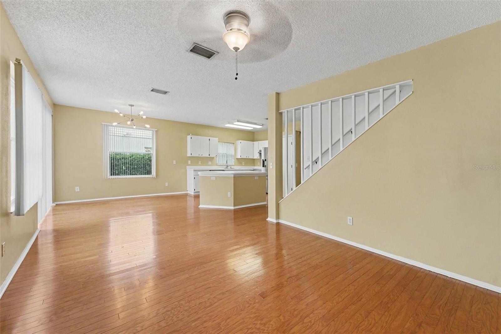 LE CLARE SHORES - Residential