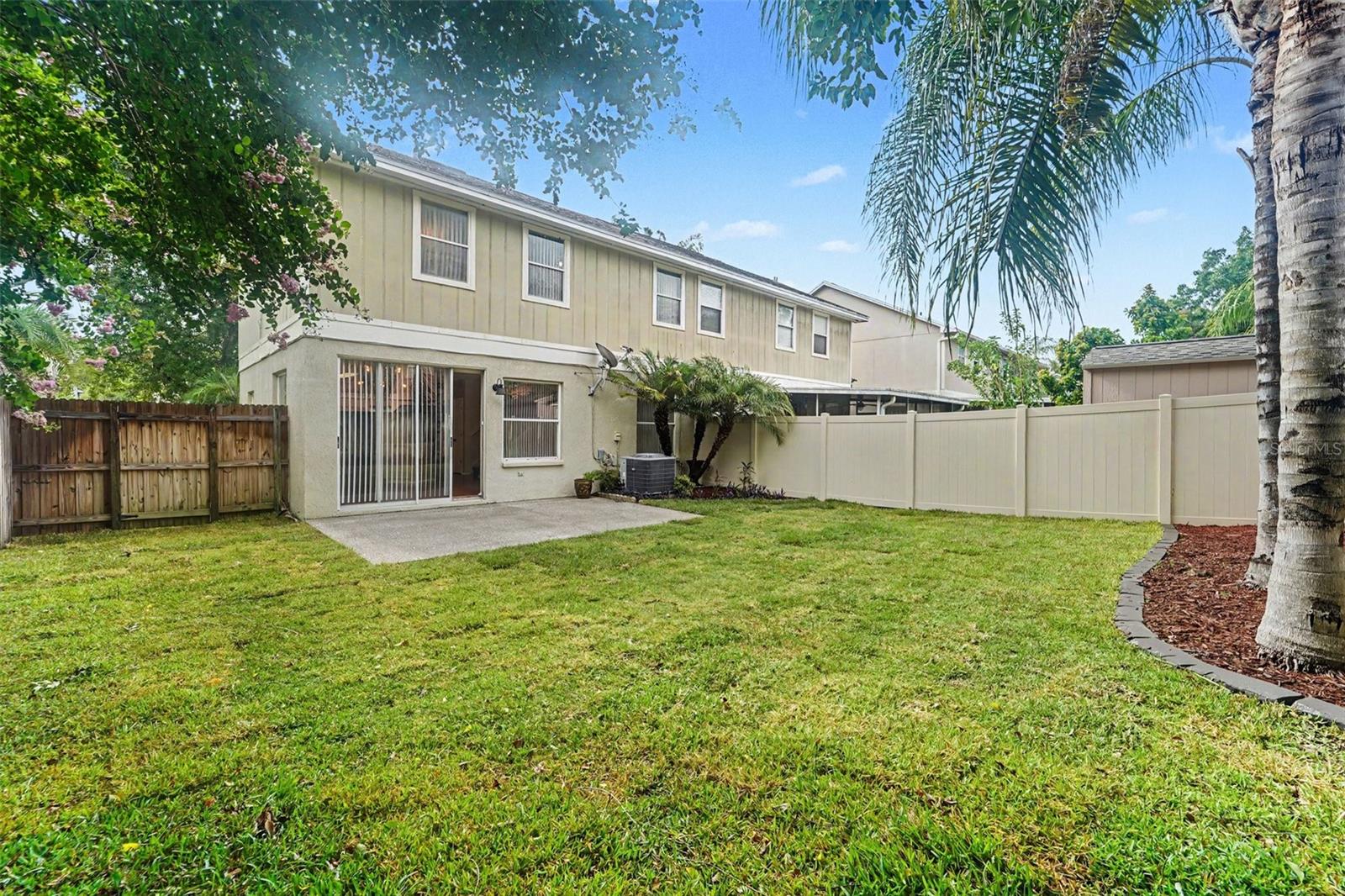 LE CLARE SHORES - Residential