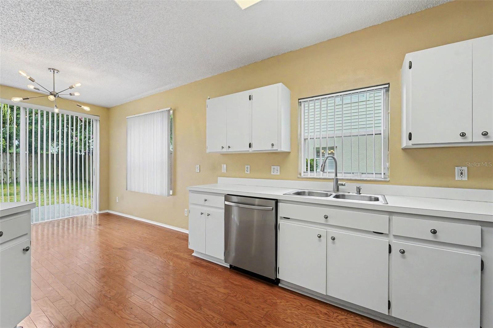 LE CLARE SHORES - Residential