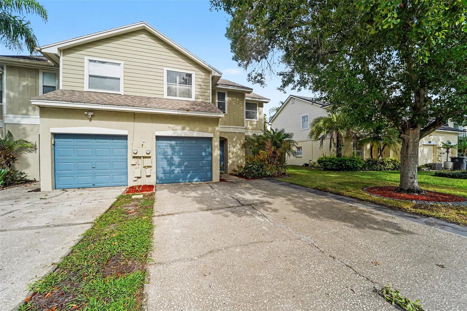 LE CLARE SHORES - Residential