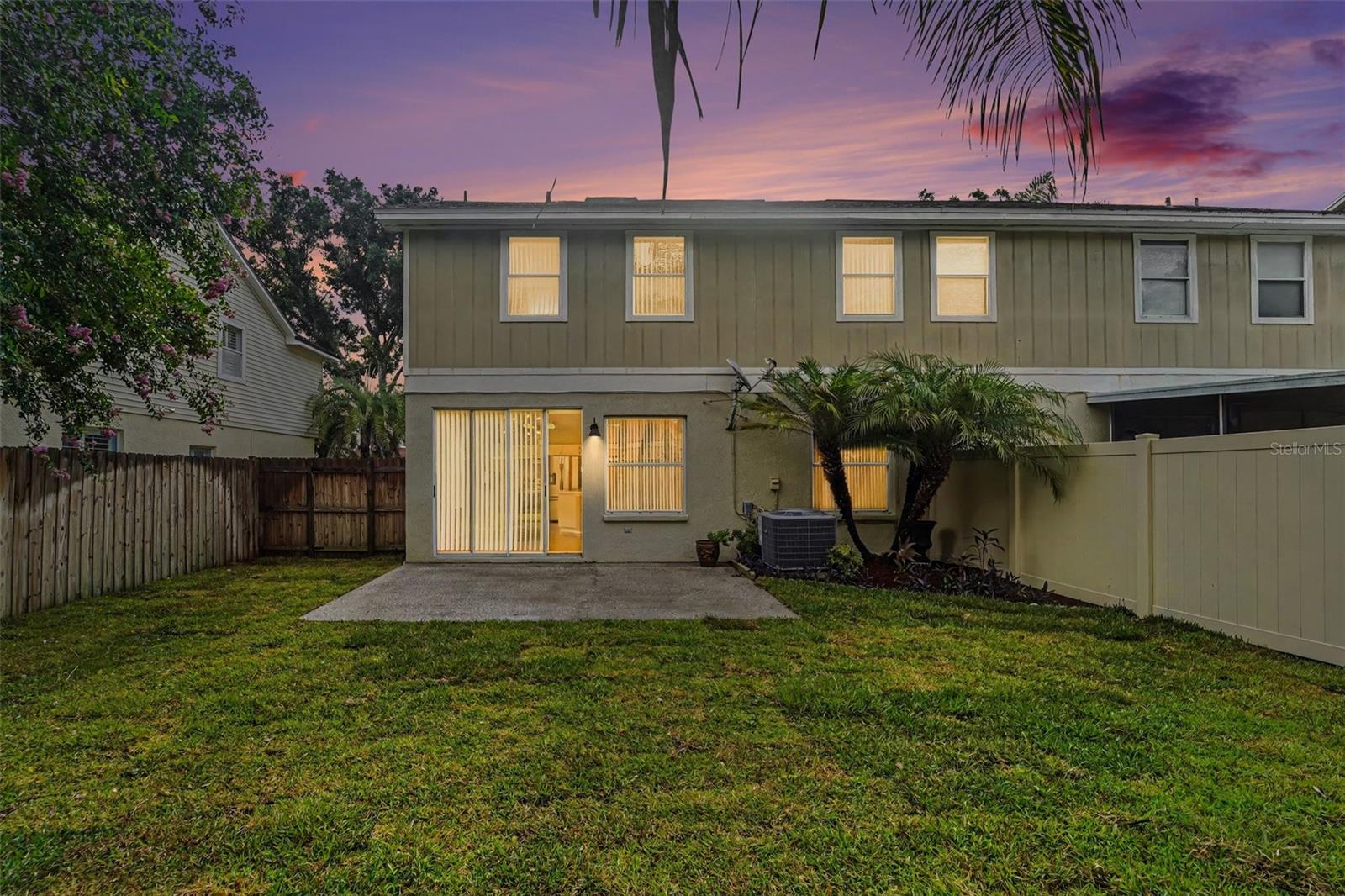 LE CLARE SHORES - Residential