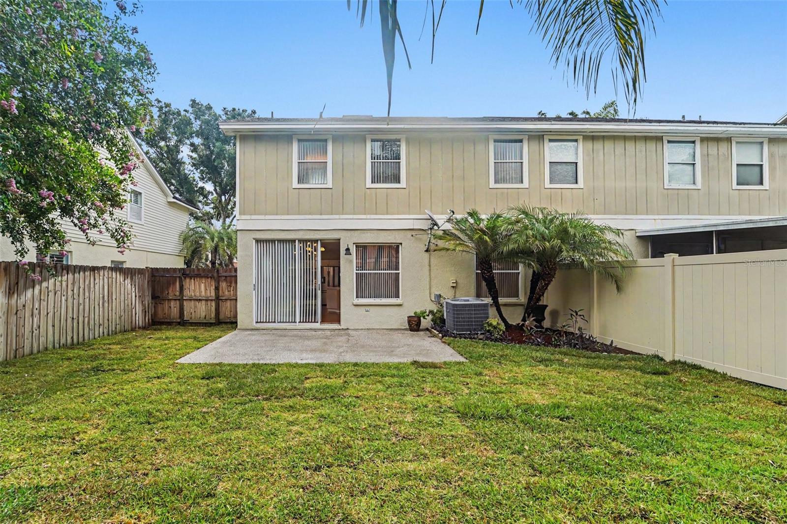 LE CLARE SHORES - Residential