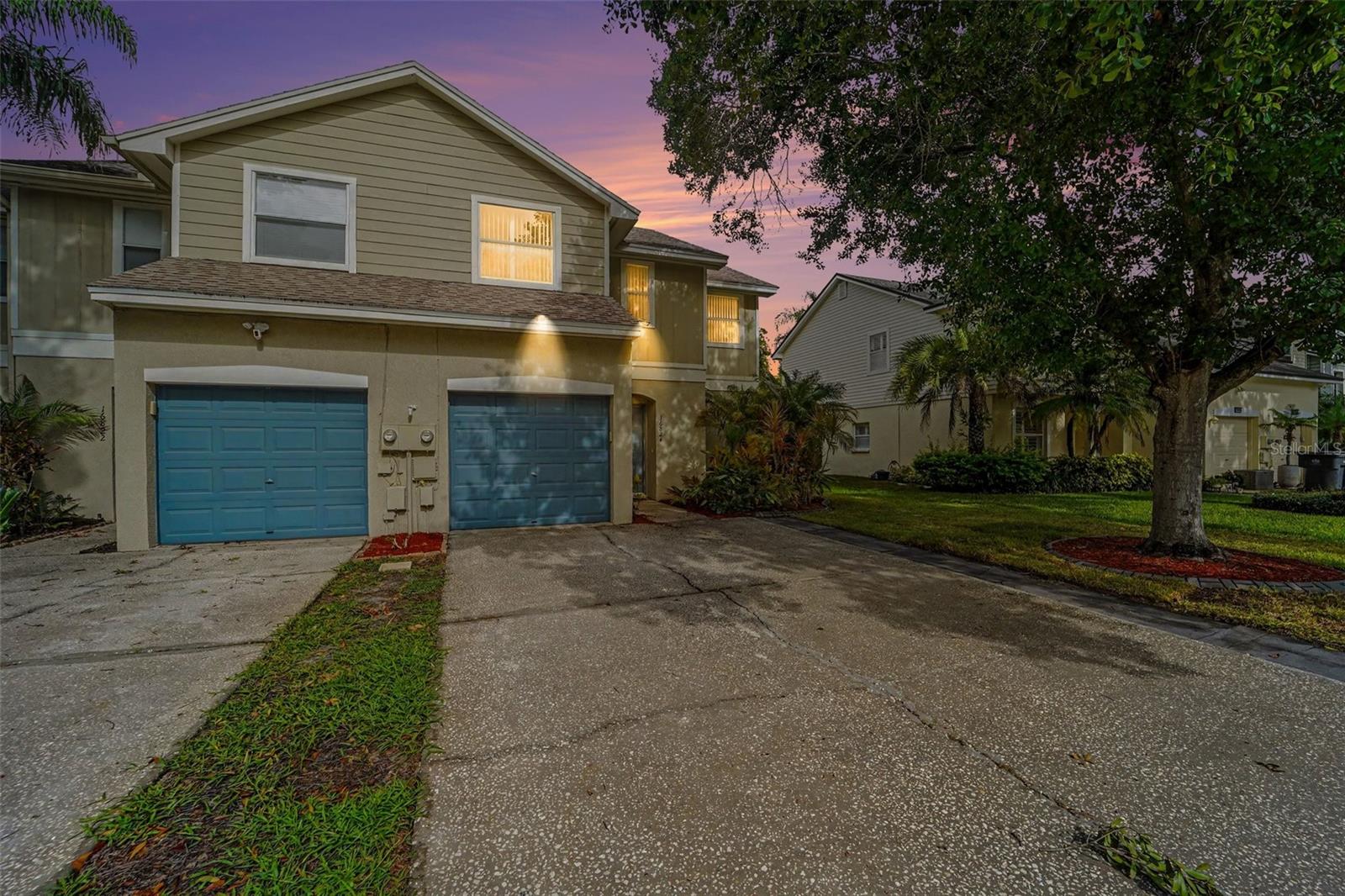 LE CLARE SHORES - Residential