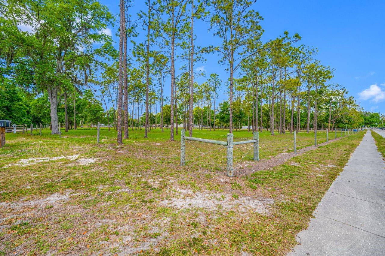 GUILLEN ESTATES LOT 5 REPLAT - Land