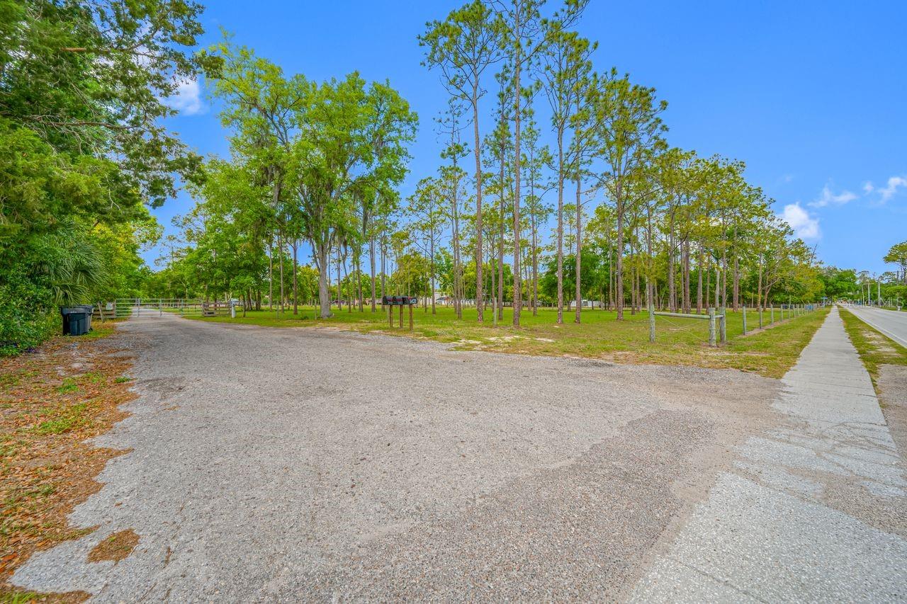 GUILLEN ESTATES LOT 5 REPLAT - Land